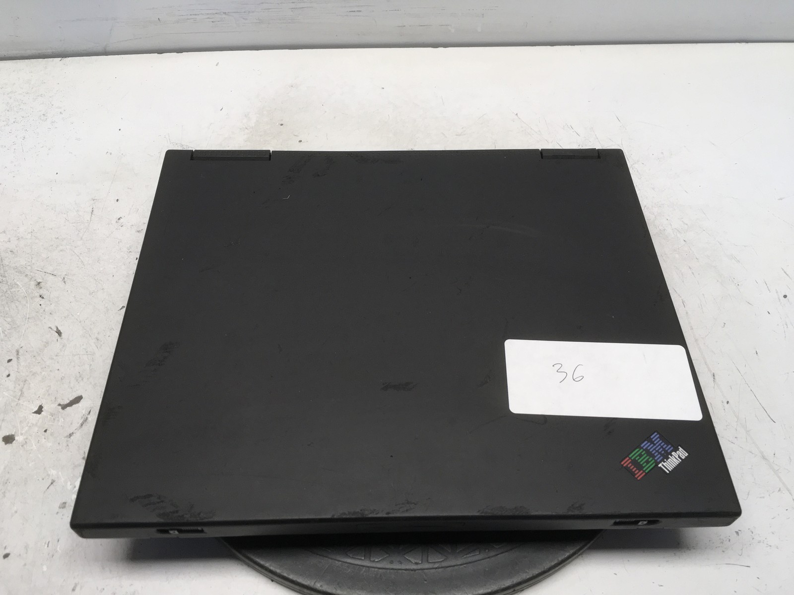 IBM ThinkPad T23 Intel Mobile Pentium III-M 1GHz NO RAM/HDD/BAT – FOR PARTS