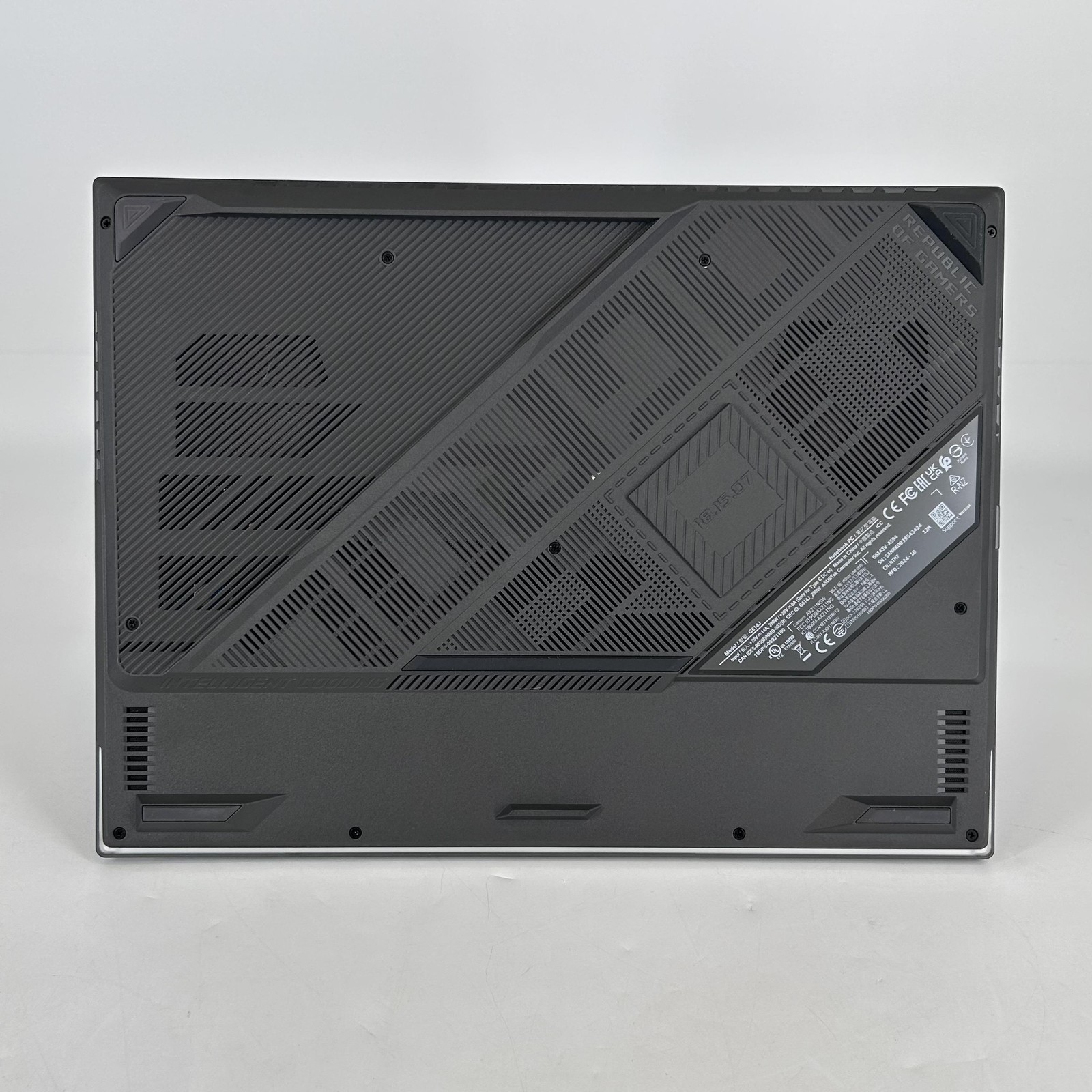 Asus ROG Strix G16 G614 165Hz FHD+ 2.2 GHz i9-13980HX 16GB 1TB SSD RTX 4060