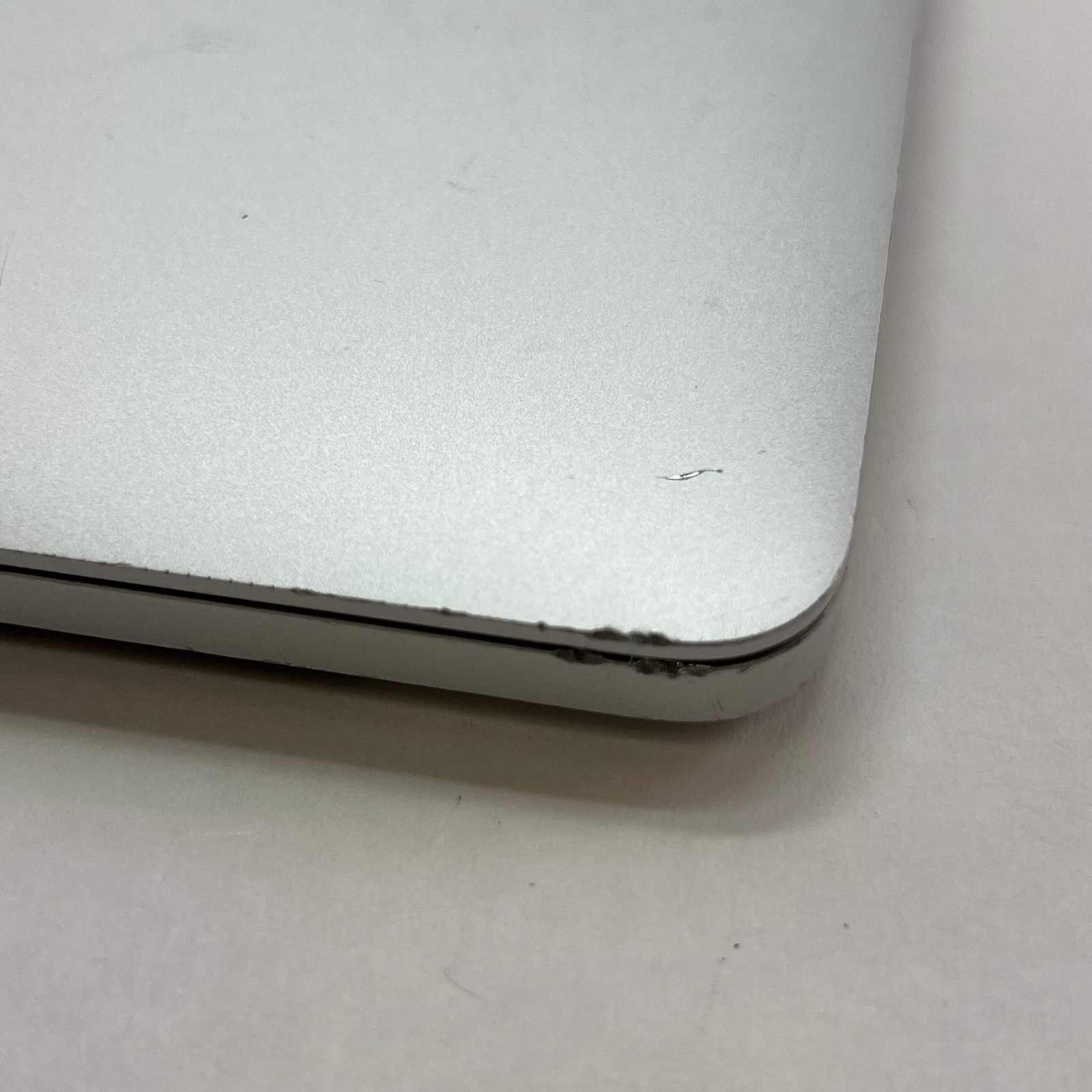 Broken 2018 Apple Macbook Pro Quad Core i5 8GB RAM 500GB A1989 Bad Battery
