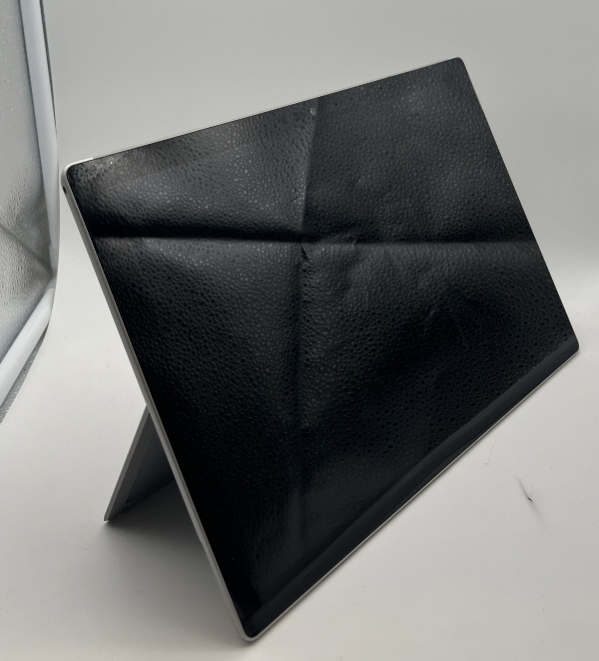Microsoft Surface Pro 6 Core i5-8350U 1.70GHz 8GB 256GB