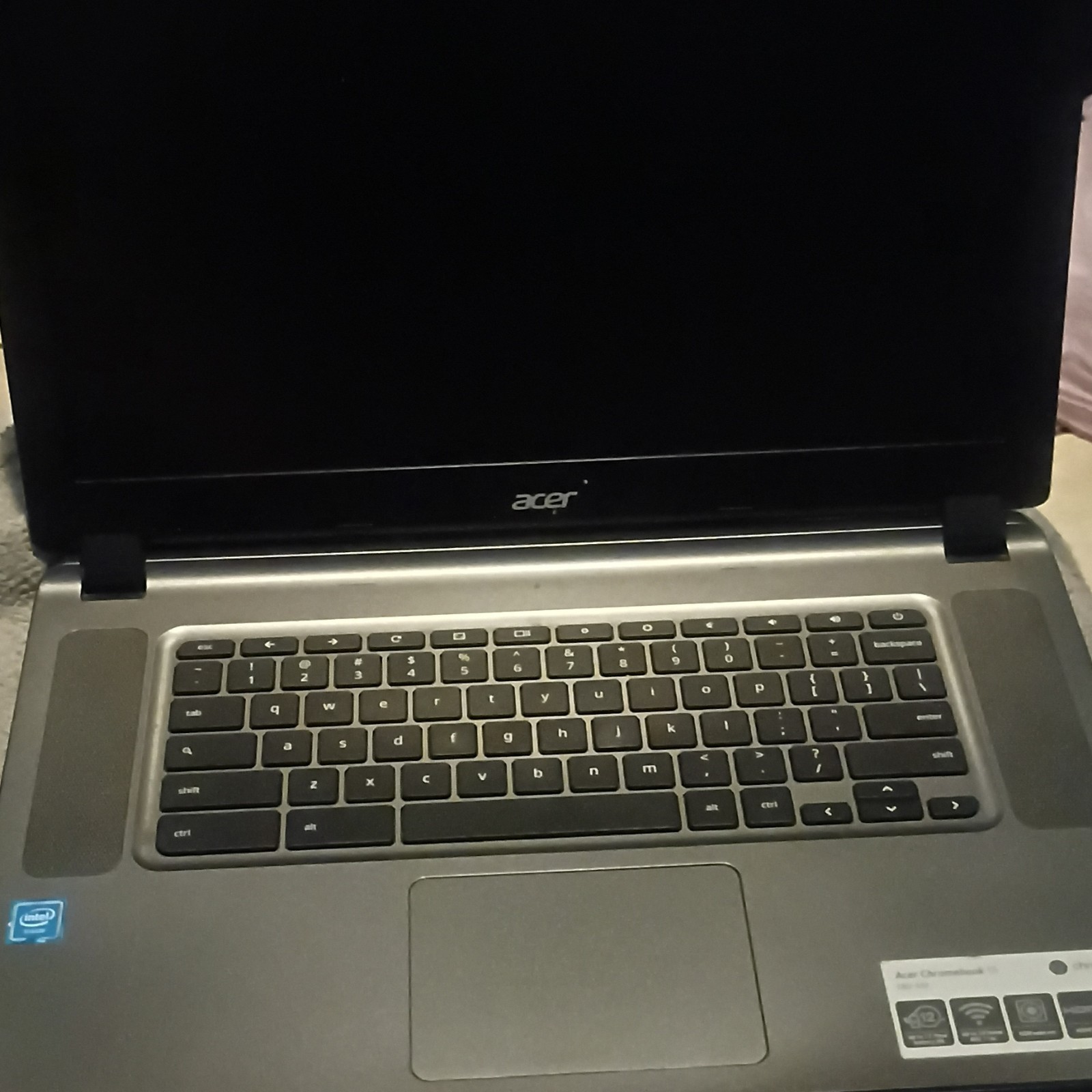 Acer Chromebook 15.6″ Intel Celeron Chrome OS Gray HDMI USB Wi-Fi Laptop