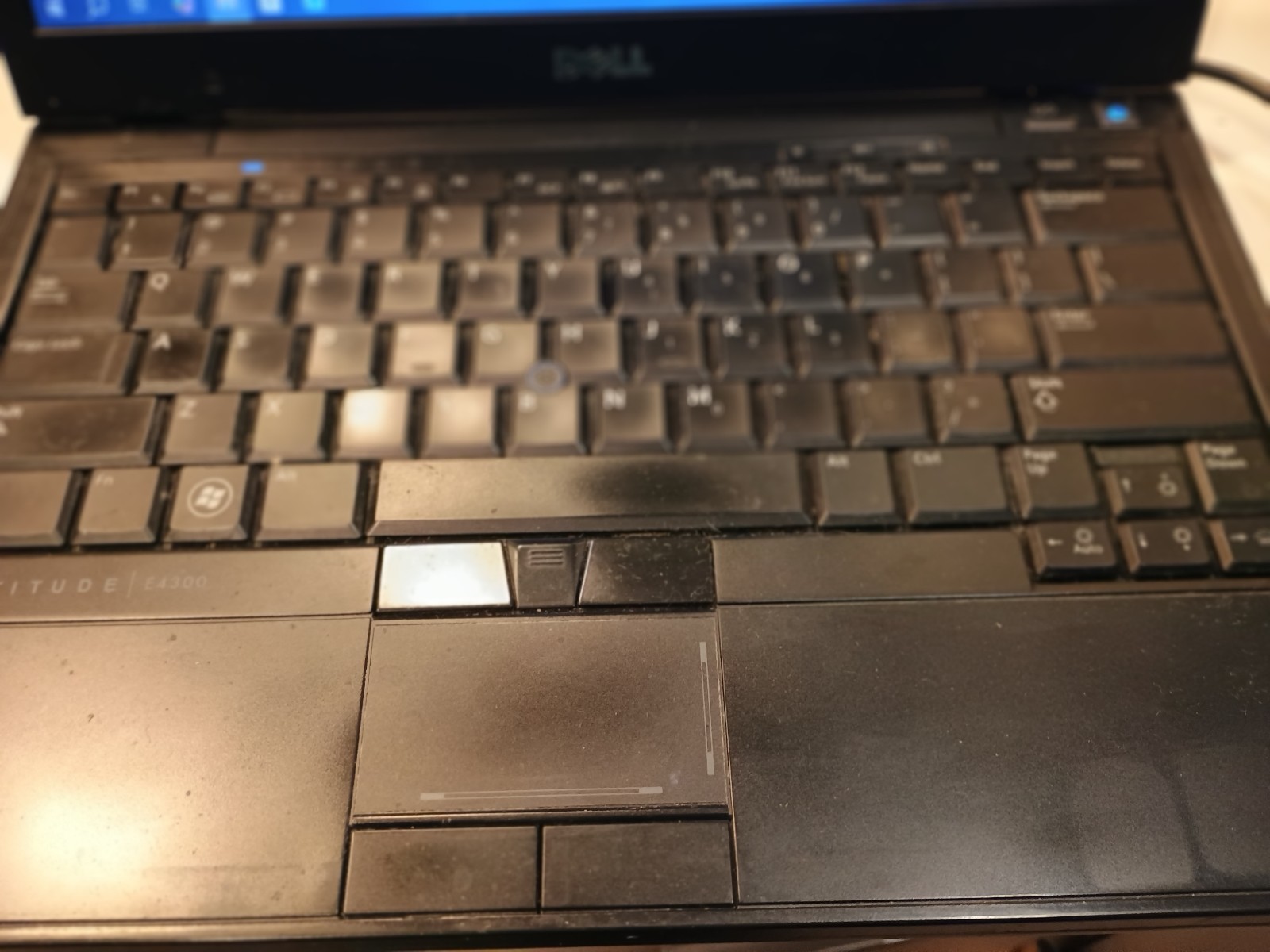 Dell Latitude E4300 Laptop Win 10 Pro 128 SSD