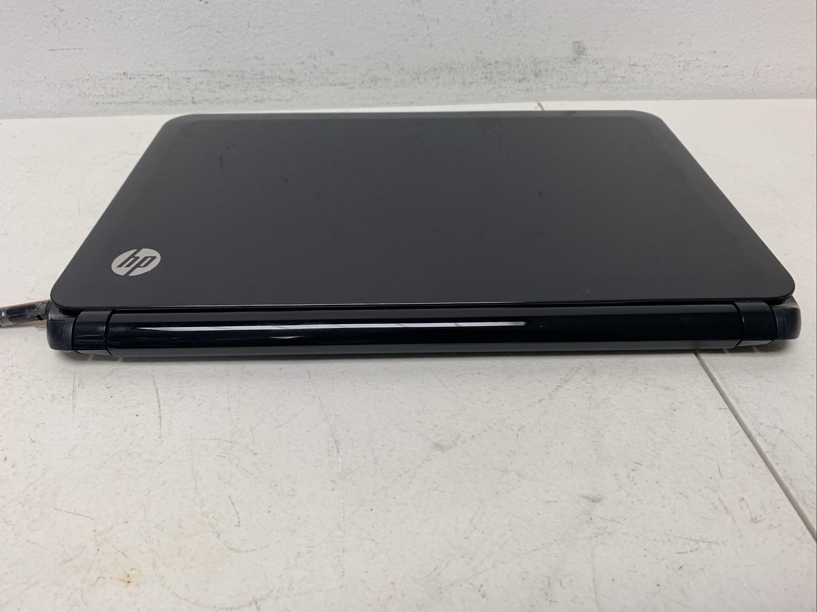 HP Pavilion Touchsmart TS Sleekbook: 14 Celeron 877 1.40ghz 4gb Ram 500HDD WIN