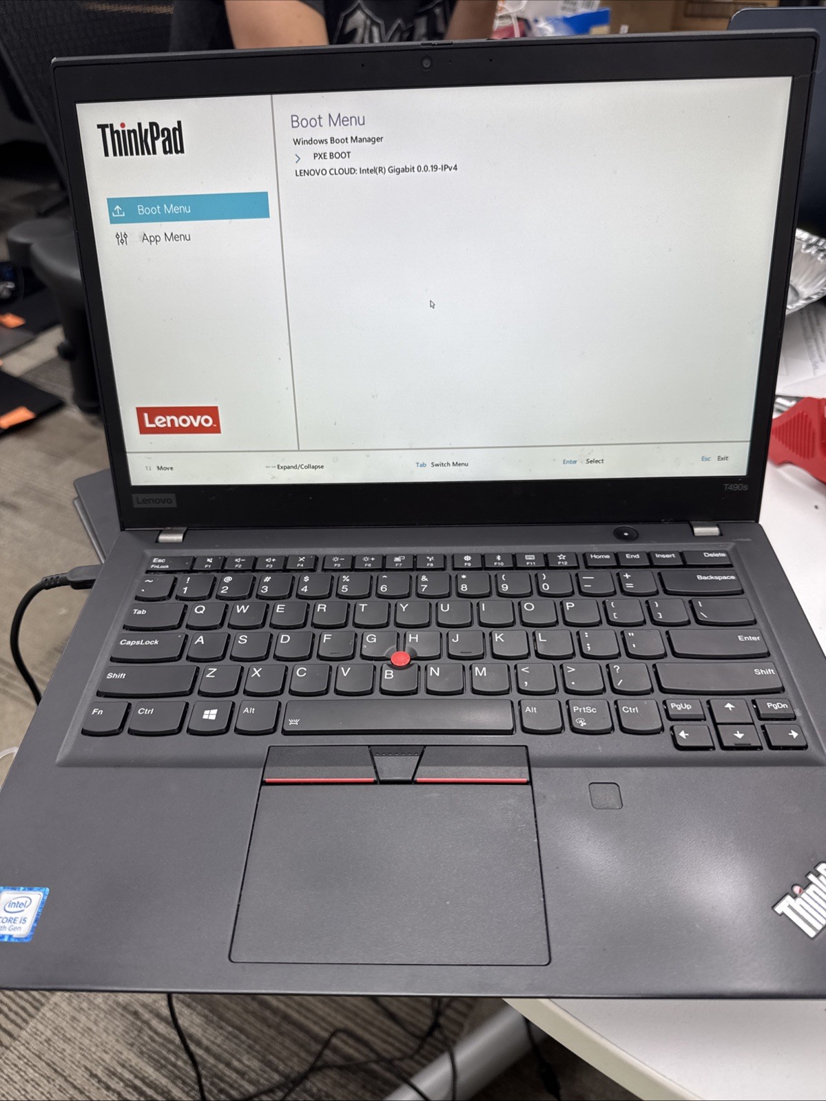 lenovo thinkpad T490s i5 (boots to bios)