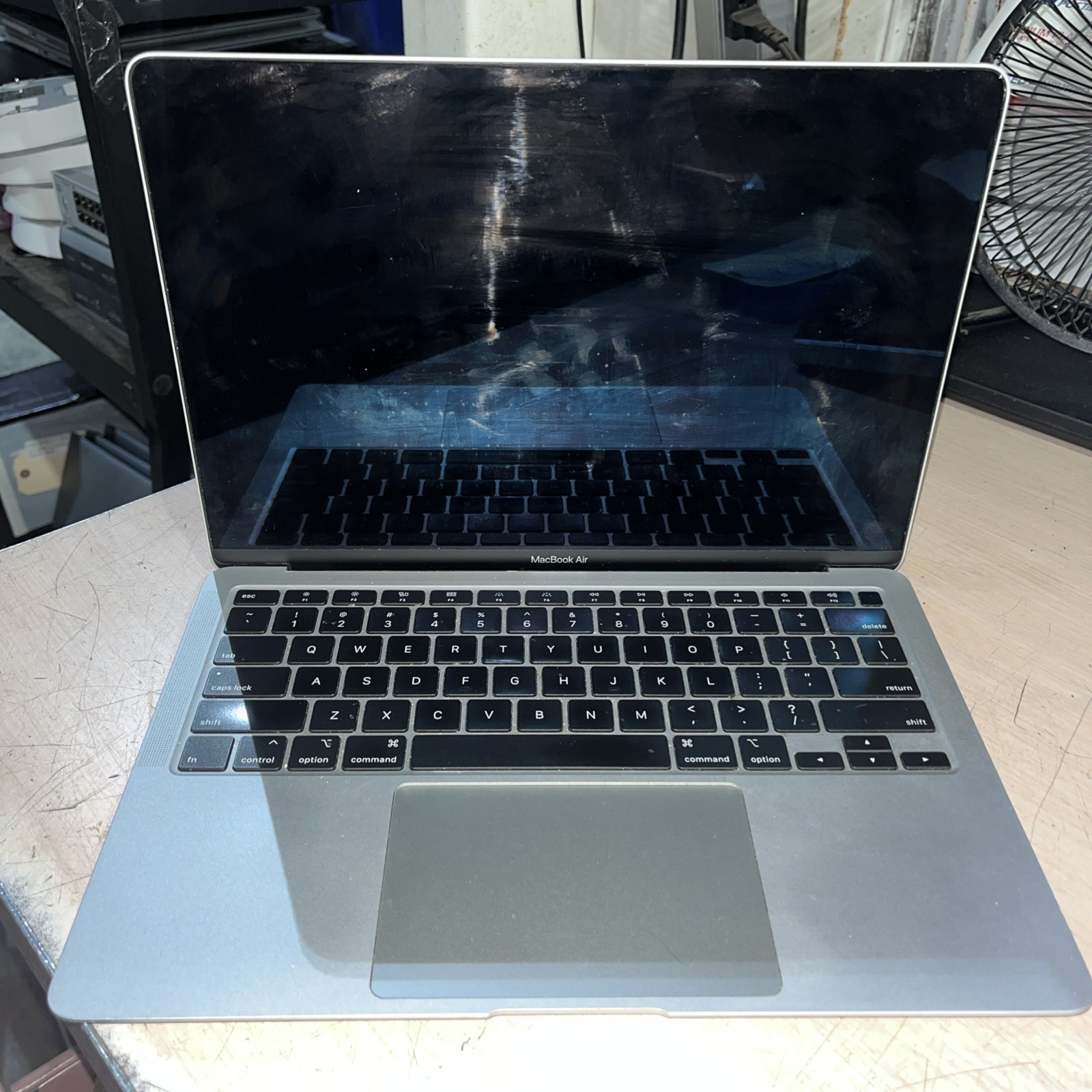 APPLE MACBOOK AIR 13″ SCISSOR, 2020 CORE I3-1000NG4 1.1GHZ 8GB RAM 256SSD