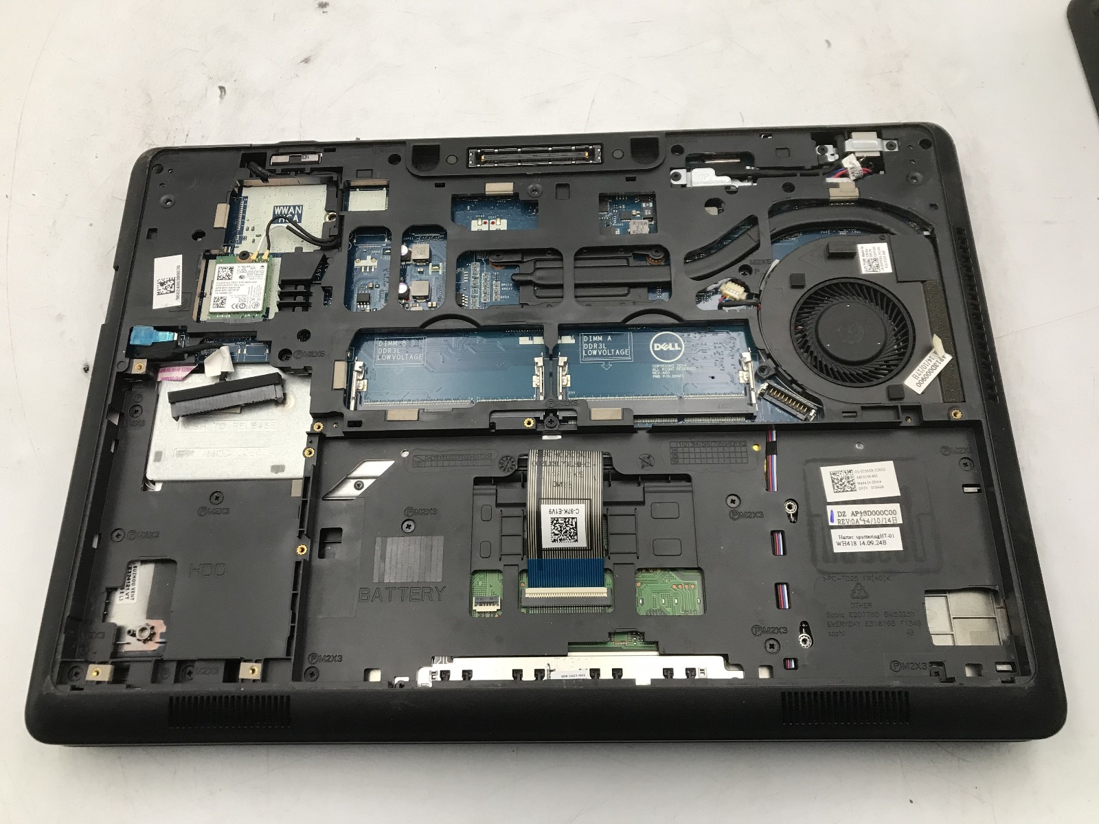 DELL LATITUDE E5450 – BOOTS TO BIOS/BAD LCD – INTEL I3 5010U – NO RAM – READ -BB