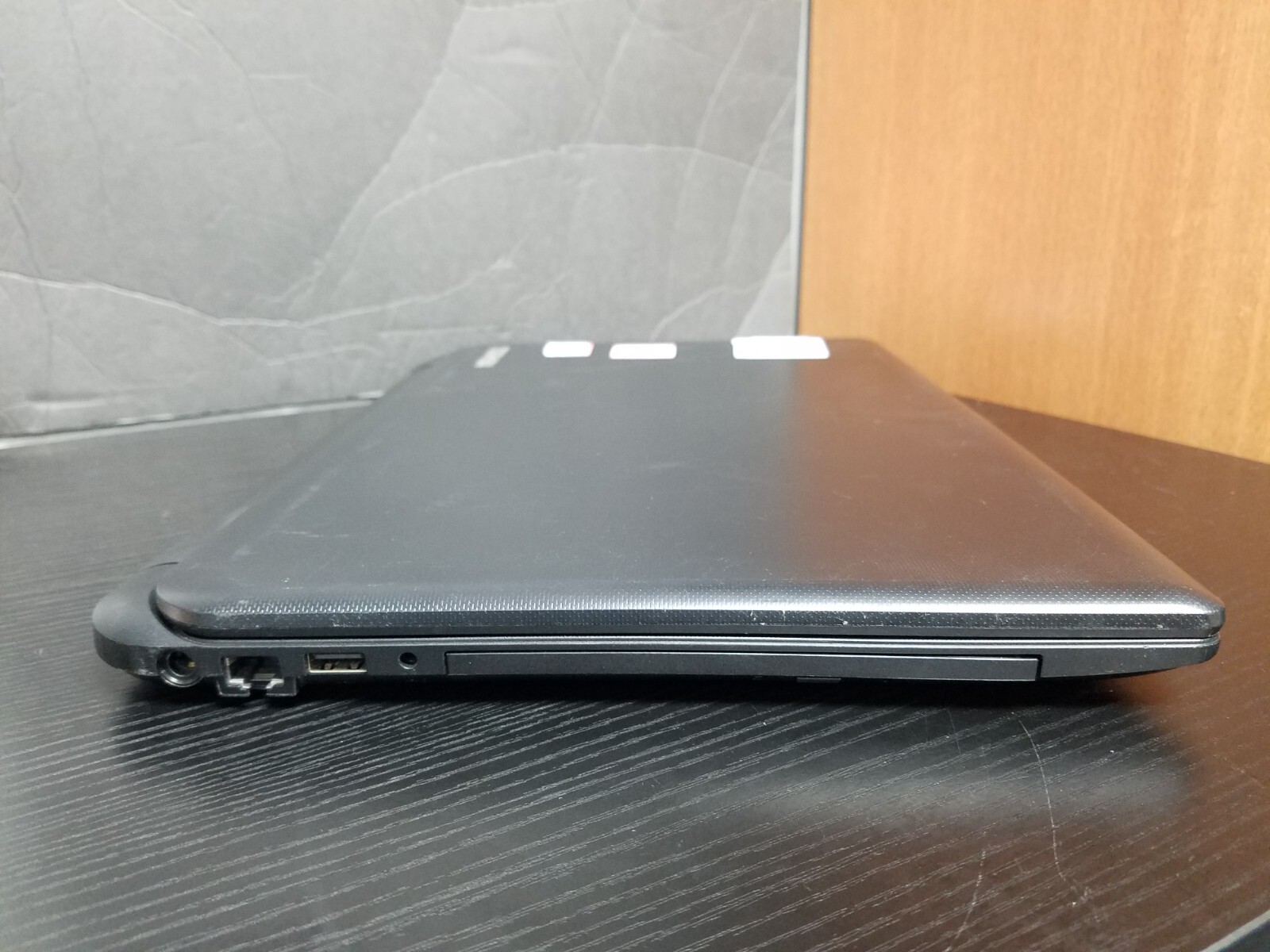 TOSHIBA SATELLITE C55-B5200 I3-4005U 1.70GHZ 6GB 750GB HDD*BAD BATT/SCREEN*