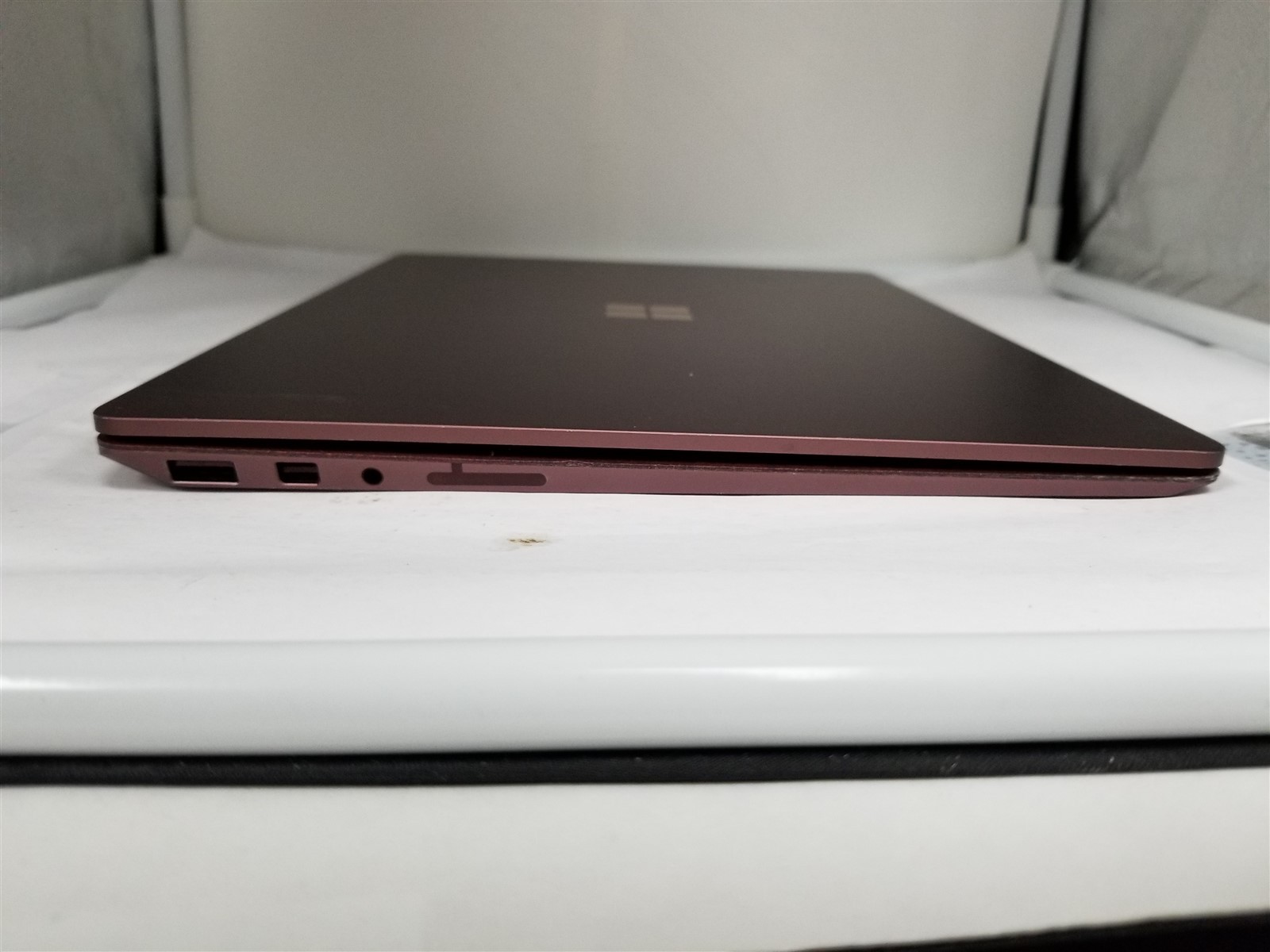 Microsoft Surface Laptop Core i5 13.5″ 8GB/256GB Burgundy Fully Working VG6301