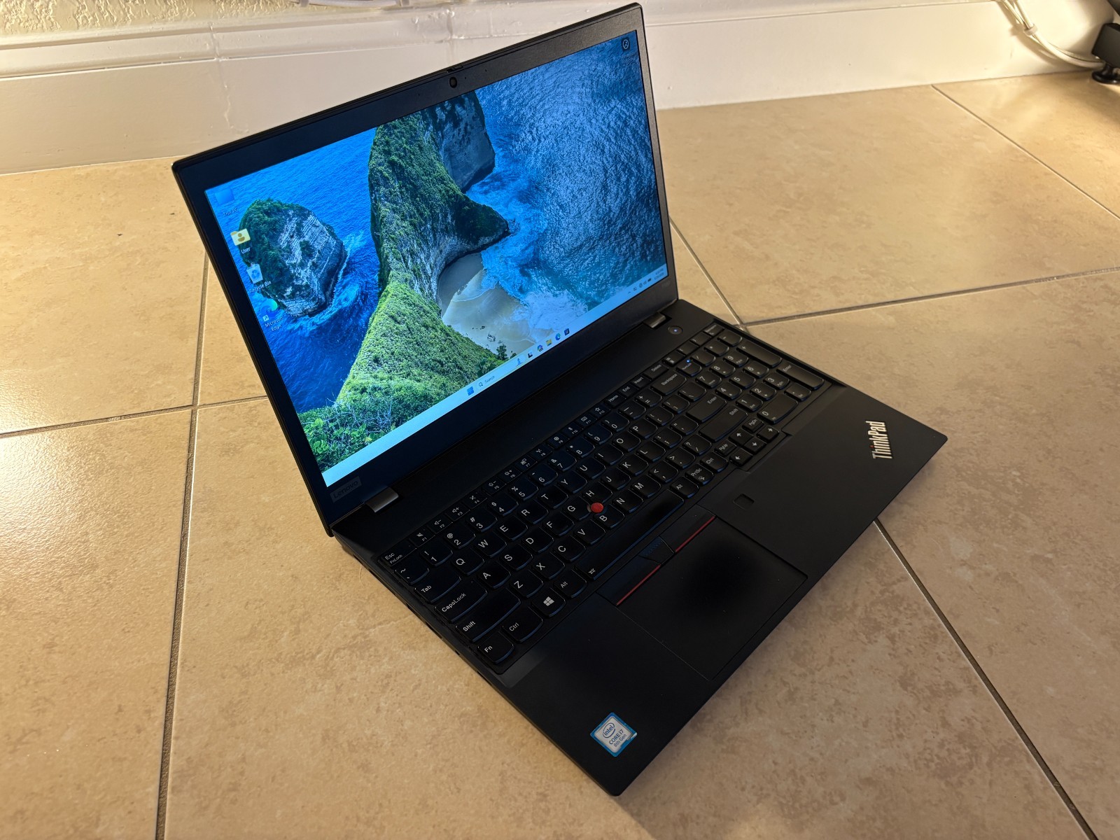 Lenovo ThinkPad T590 i7-8565U 16GB RAM 512GB SSD Windows 11 Pro 15.6″ Laptop