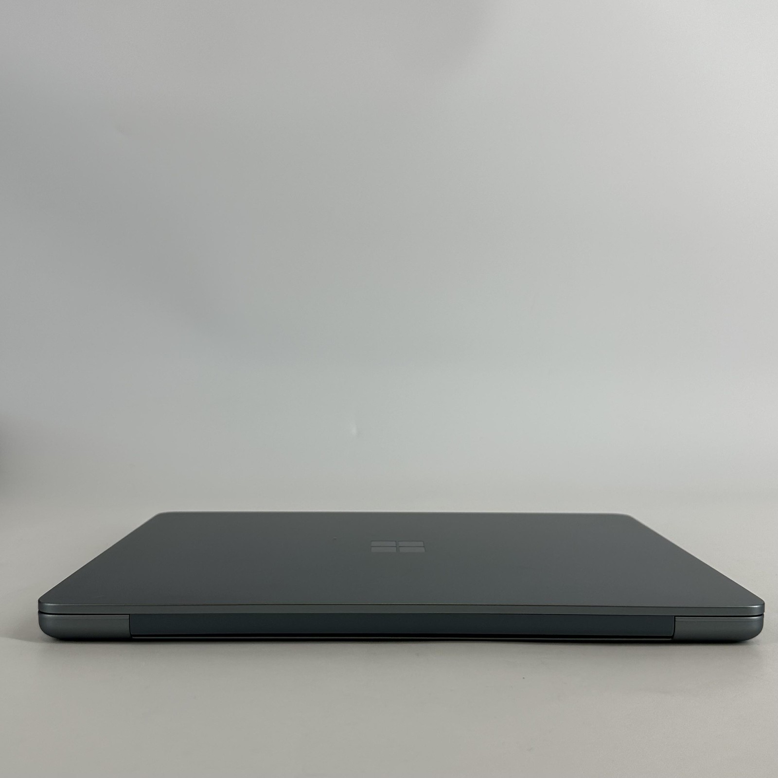Microsoft Surface Laptop 13 Gray FHD+ TOUCH X Plus 3.30 GHz 16GB 512GB UFS