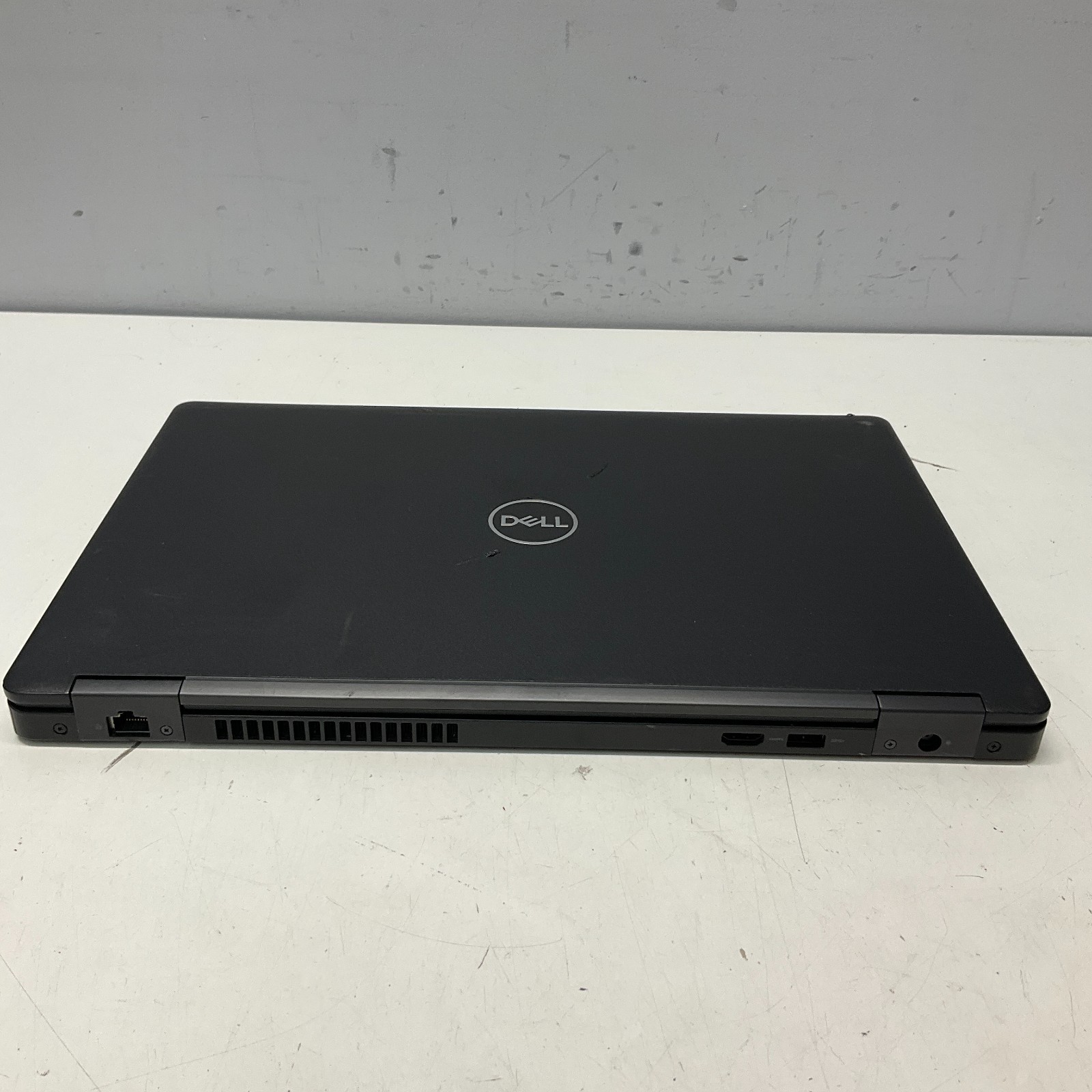 Dell Latitude 5590 15.6 Laptop i5-8250U 1.60GHz 8GB 256GB SSD Windows 11 Pro