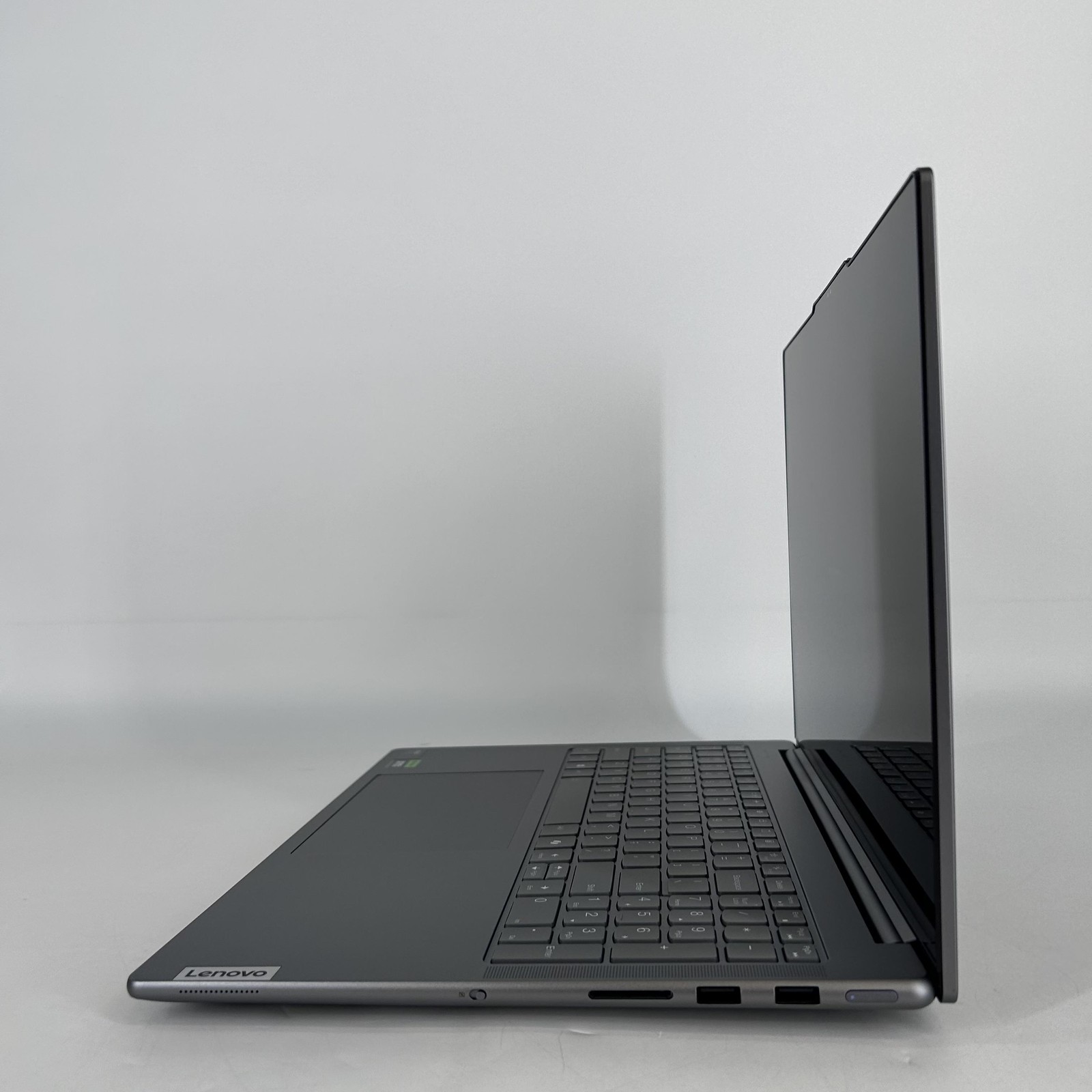 Lenovo Yoga Pro 9i 16 QHD+ TOUCH 2.3 GHz Ultra 9 185H 32GB 1TB SSD RTX 4060