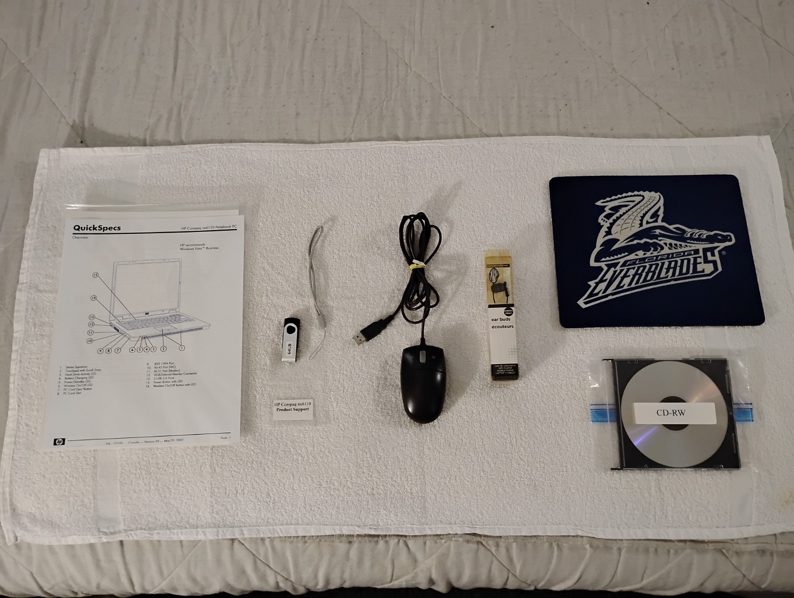 HP Compaq nx6110 14″ Laptop – Windows 7 Pro – plus EXTRAS