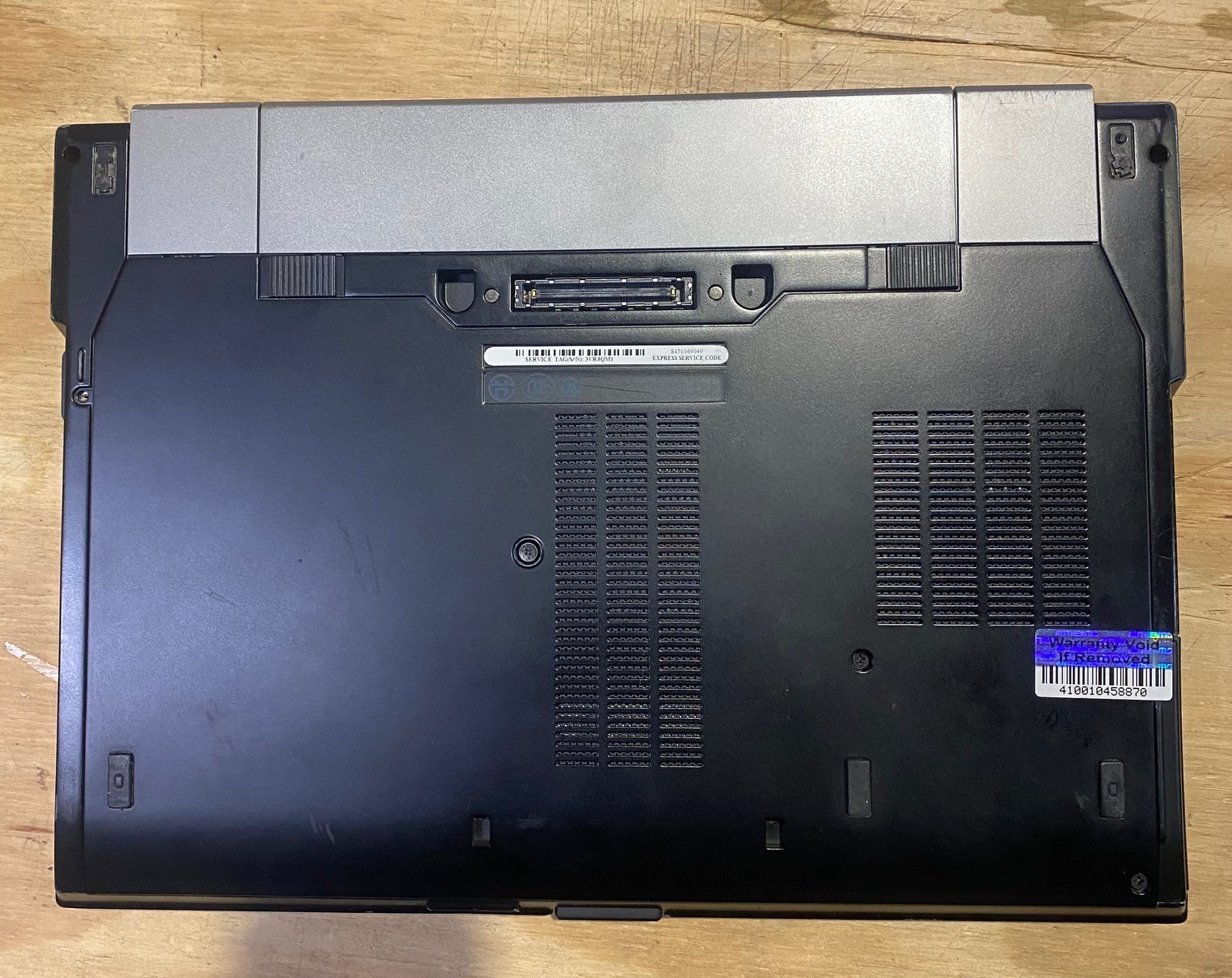 Dell Latitude E6410 14″ Laptop, For Parts ONLY! Does not load