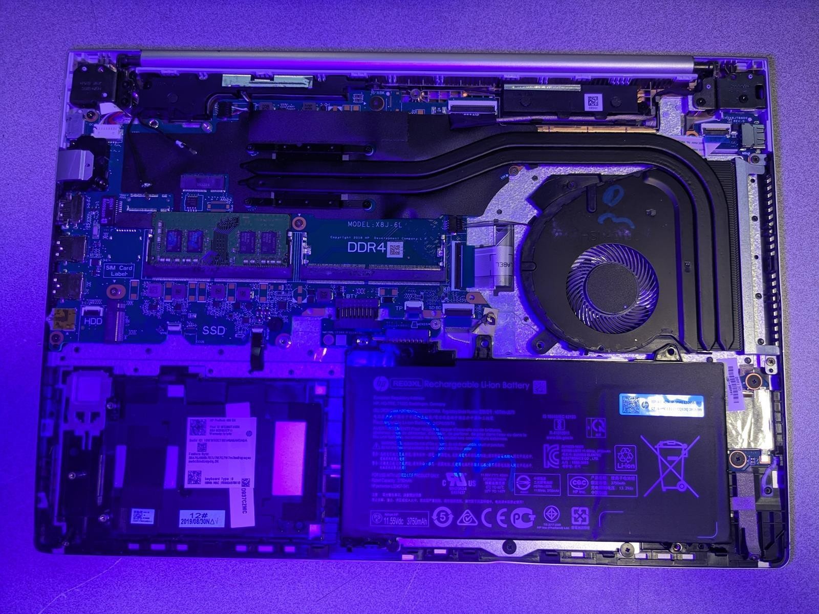 HP PROBOOK 450 G6 i7-8565U @ 1.80GHz, 8GB RAM, NO HDD/OS