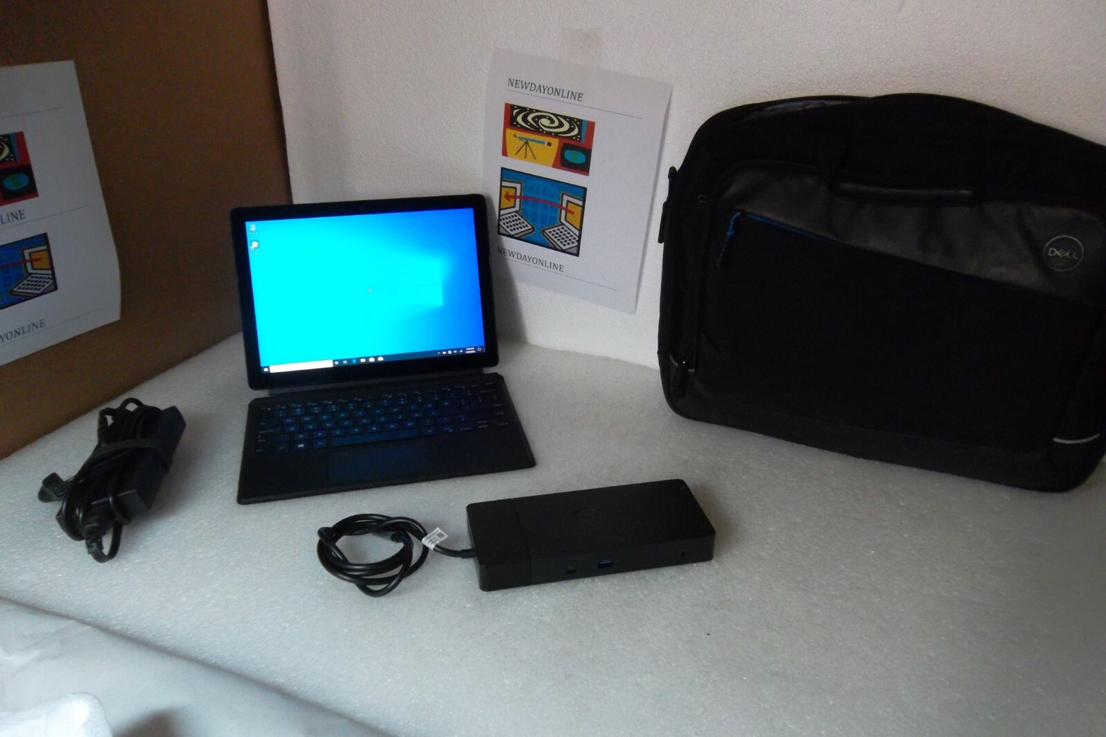 Dell Latitude 5285 2-in-1 Tablet/Laptop Intel i5-7300U 1080p FHD Wi-Fi 8GB Touch