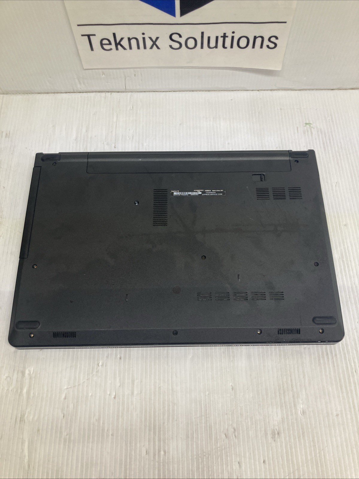 Dell Inspiron 15 3558 Intel Core i3-5015U 2.10GHz 4GB no HDD Boot to BIOS
