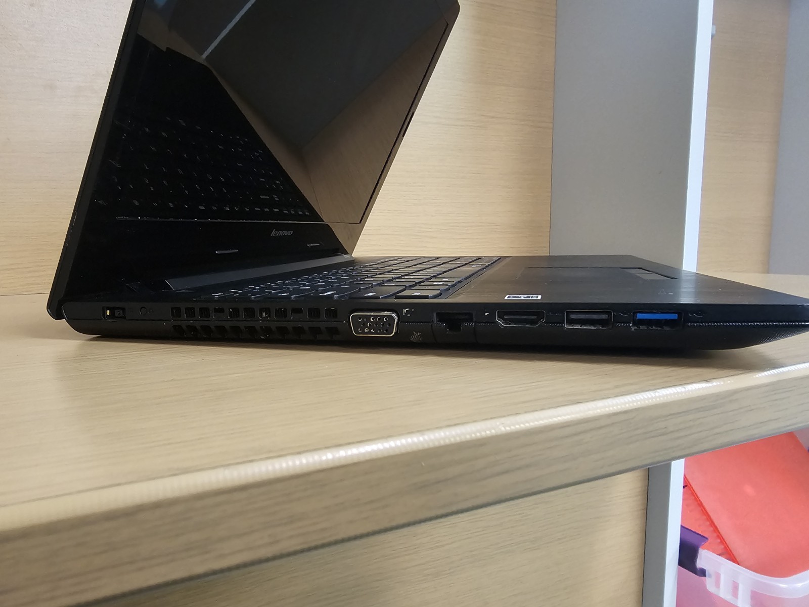 Lenovo G50-80 Laptop Intel Core i3 4GB RAM 1TB HDD, Bad Battery