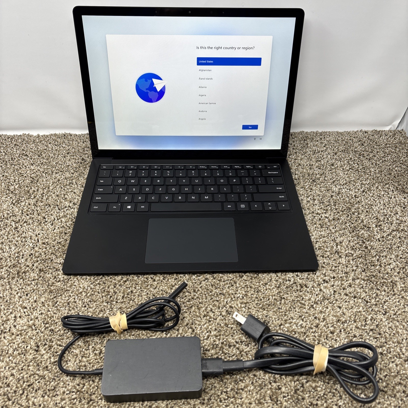 Surface Laptop 4 13.5″ 1951 Intel Core-i7-1185G7 32GB RAM 1TB NVMe – Touch W/ AC