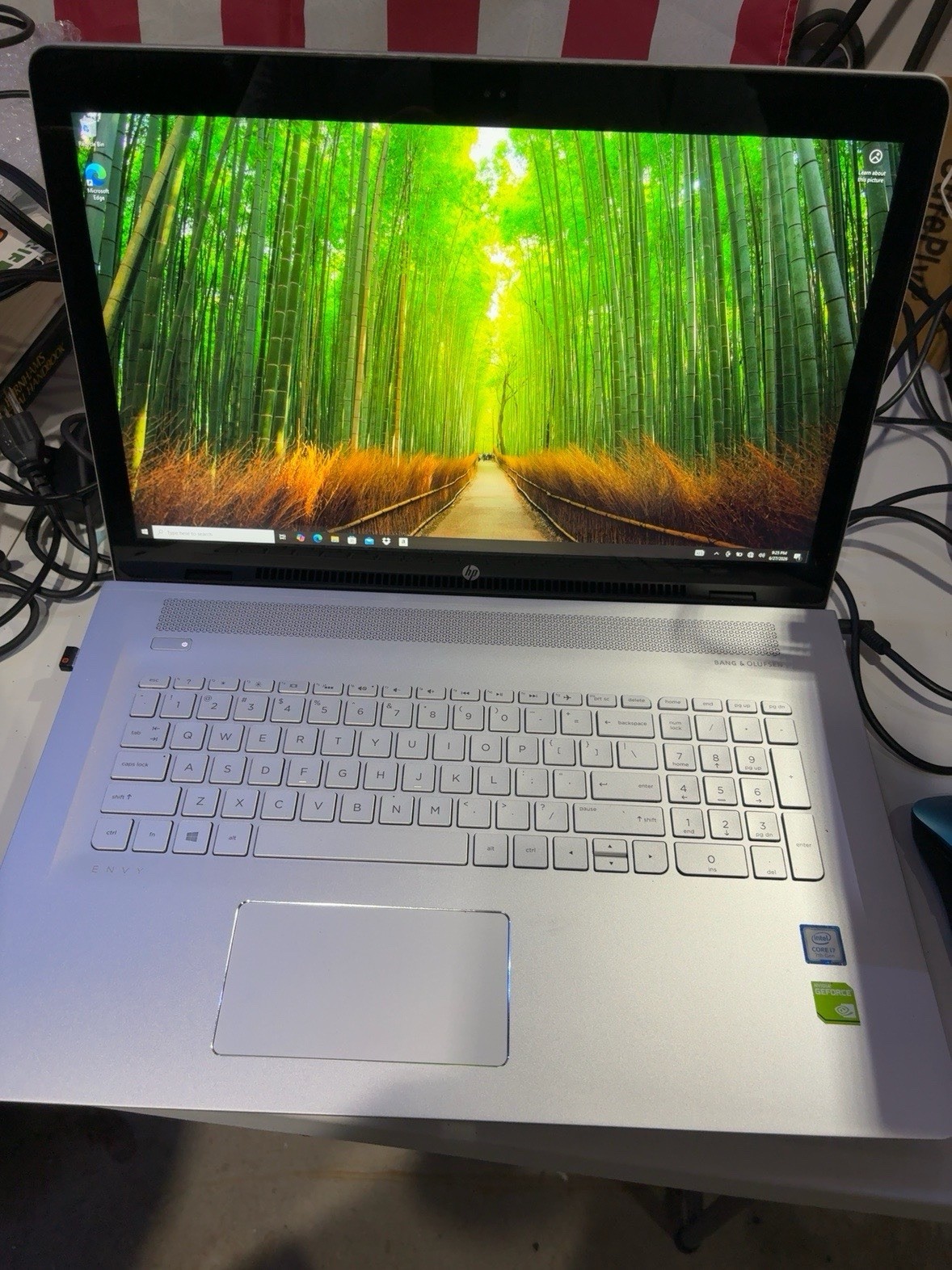 HP ENVY 17 Laptop i7-7500U 16GB RAM 512GB SSD Touch NVIDIA Win10 Pro