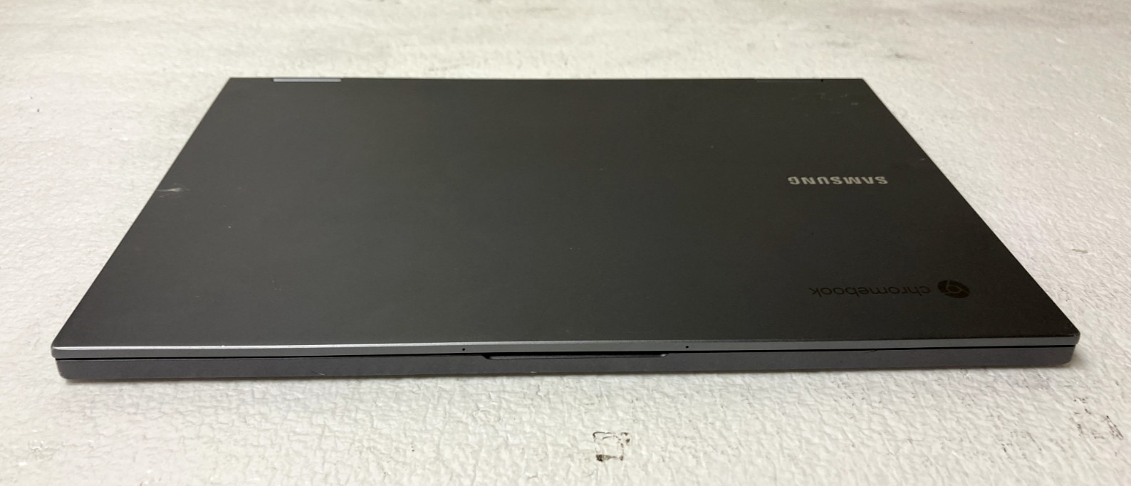 Samsung Galaxy Chromebook XE530QDA 13.3″i3-10110U @2.10GHz 8GB RAM 128GB SSDREAD