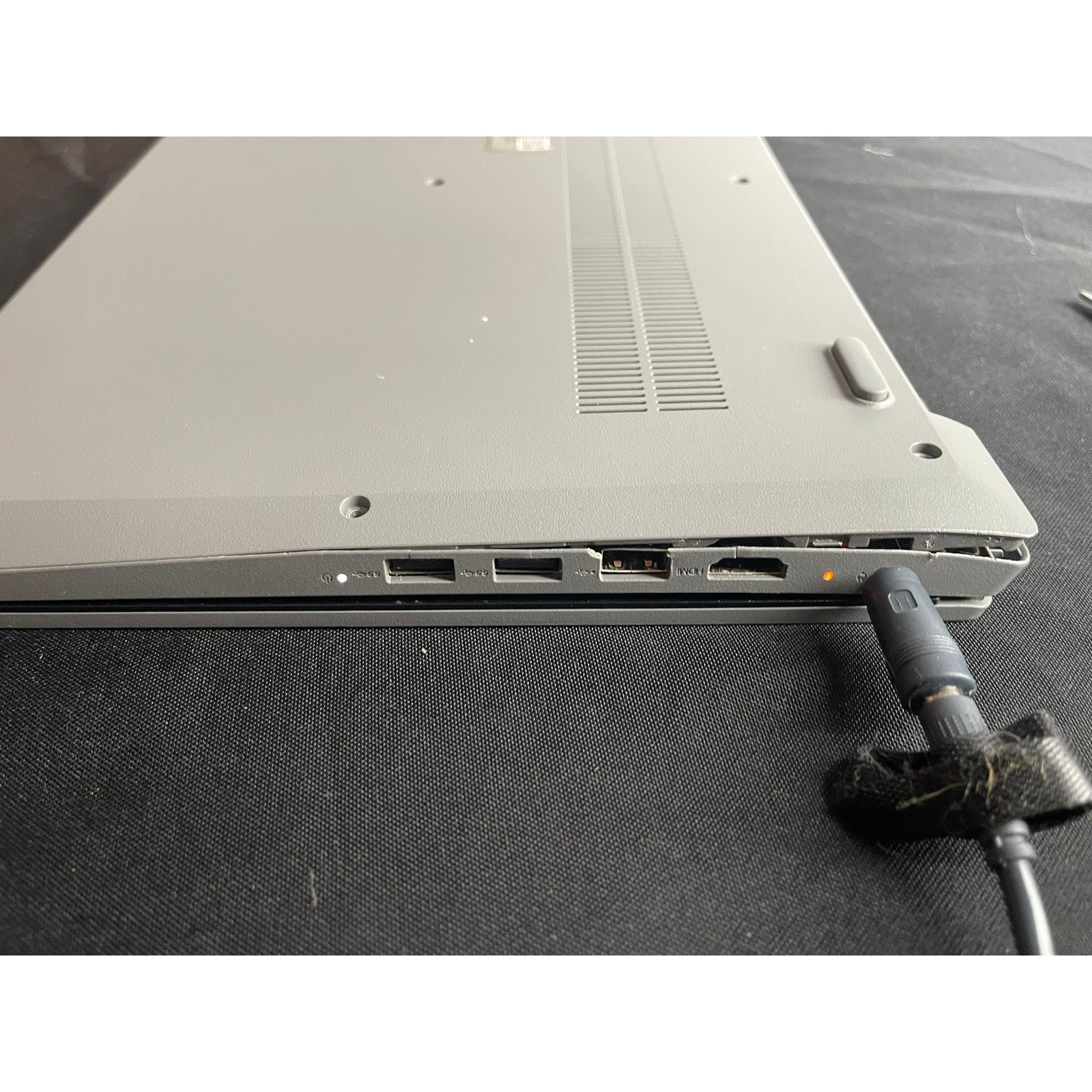 *FOR PARTS, REPAIR* Lenovo IdeaPad 3 15IIL05 81WE Intel Core i3 10th Gen Grey