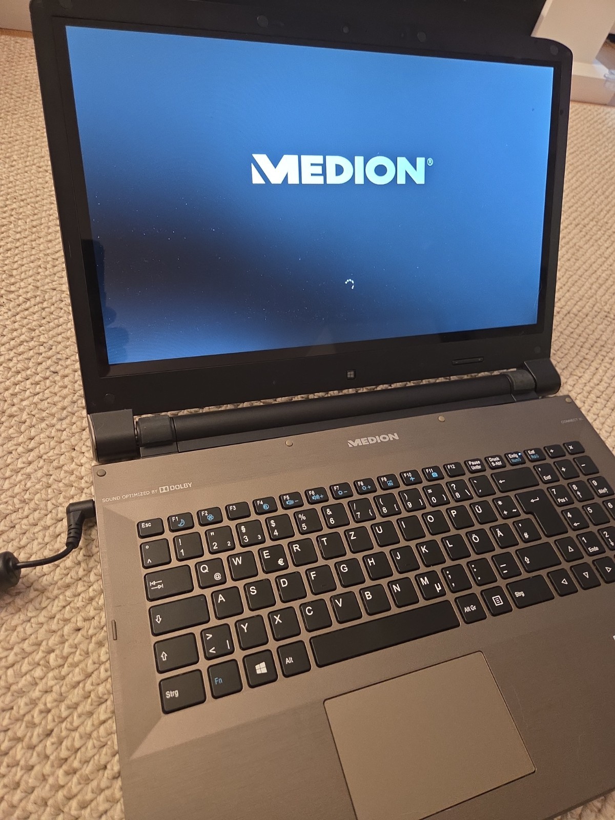 Medion Akoya S621xT Touch | Intel Core i3 | 6GB RAM | 120GB SSD | Windows 10