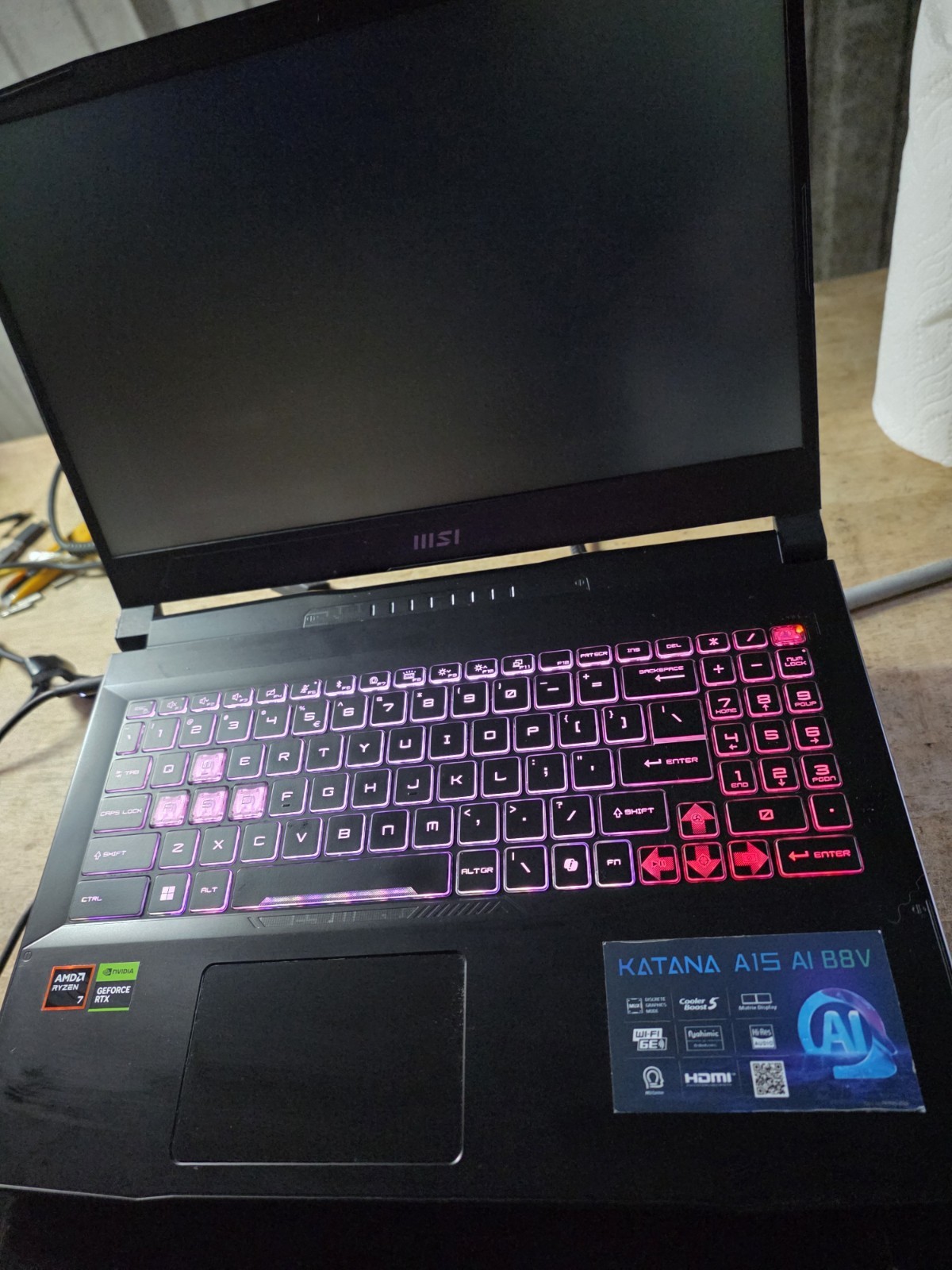 MSI Katana A15 AI B8VF Win 11 AMD Ryzen 7 8845HS 3.8GHz 32GB RAM 1TB SSD Lcd