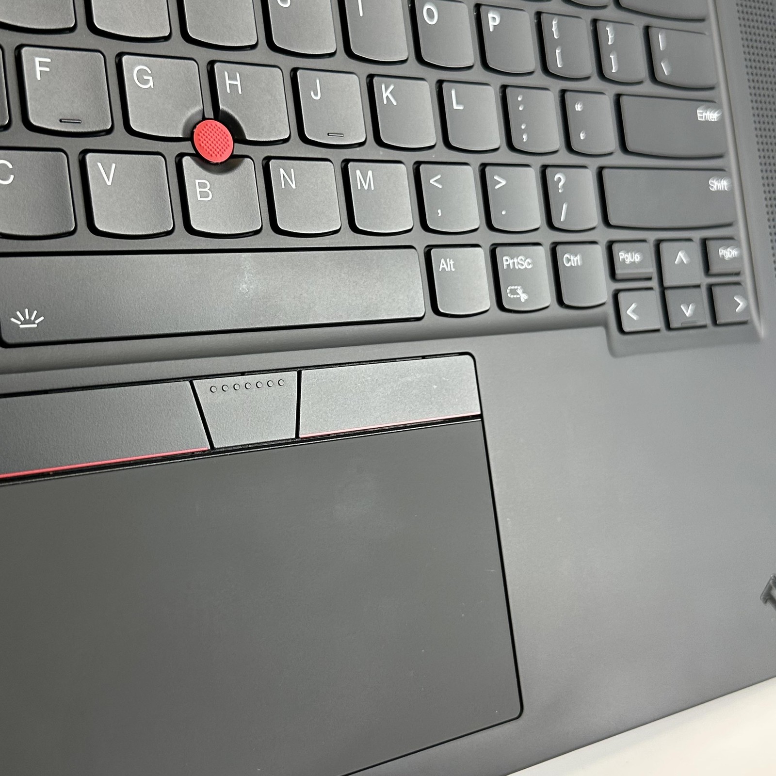 Lenovo ThinkPad P1 Gen 6 16 UHD+ TOUCH i9-13900H 64GB 1TB RTX 2000 Ada FRAME GAP