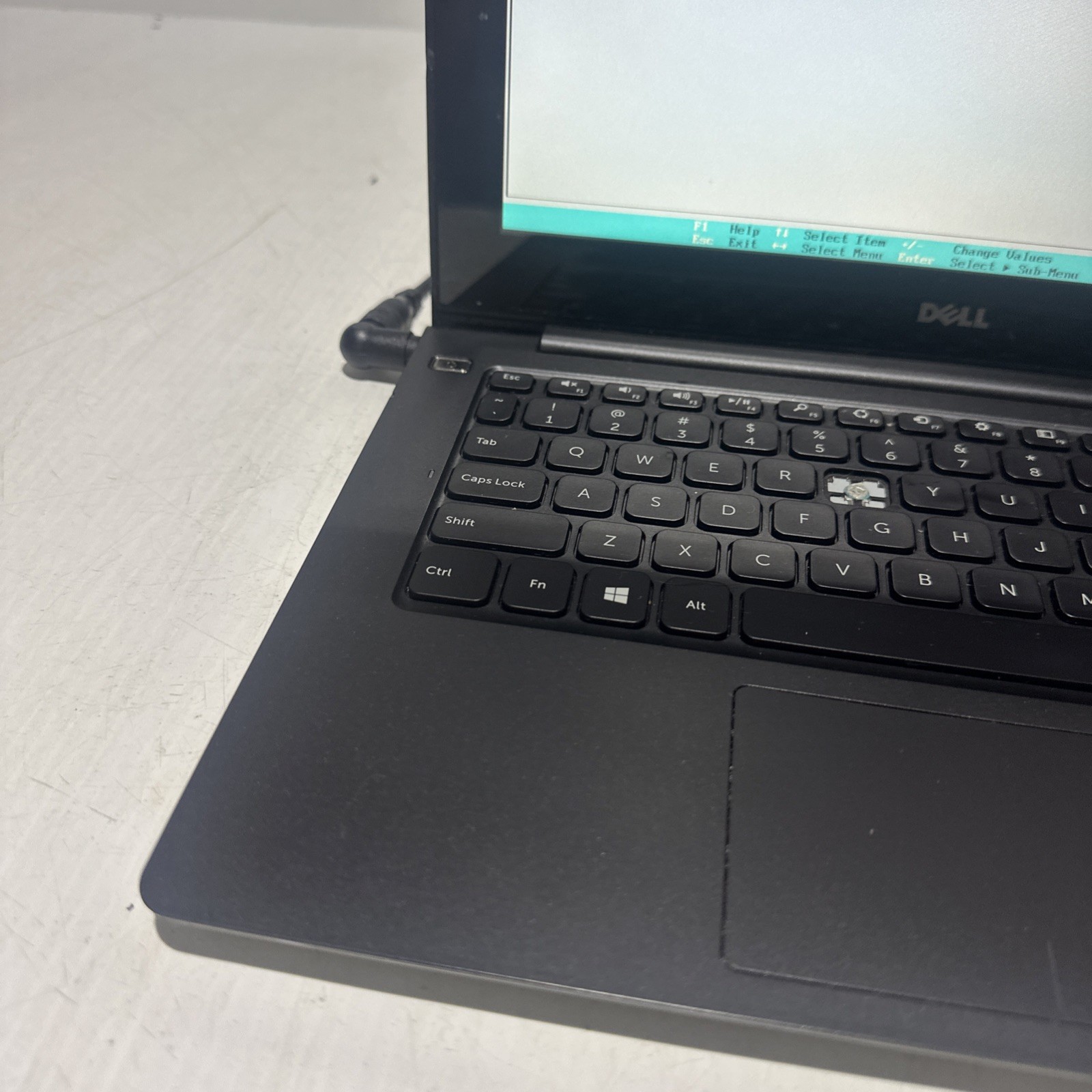 Dell Inspiron 3137 13″ Laptop Intel Celeron 2955u 8gb Ram No Drives Boots Bios