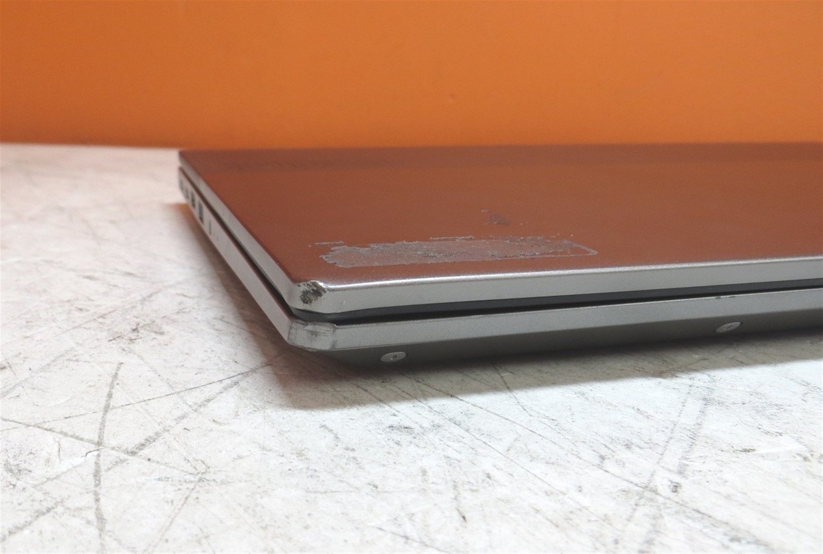 Scratched LCD Lenovo ThinkBook 14 G2 ITL Intel i7-1165G7 2.8GHz 16GB 256GB w/OS