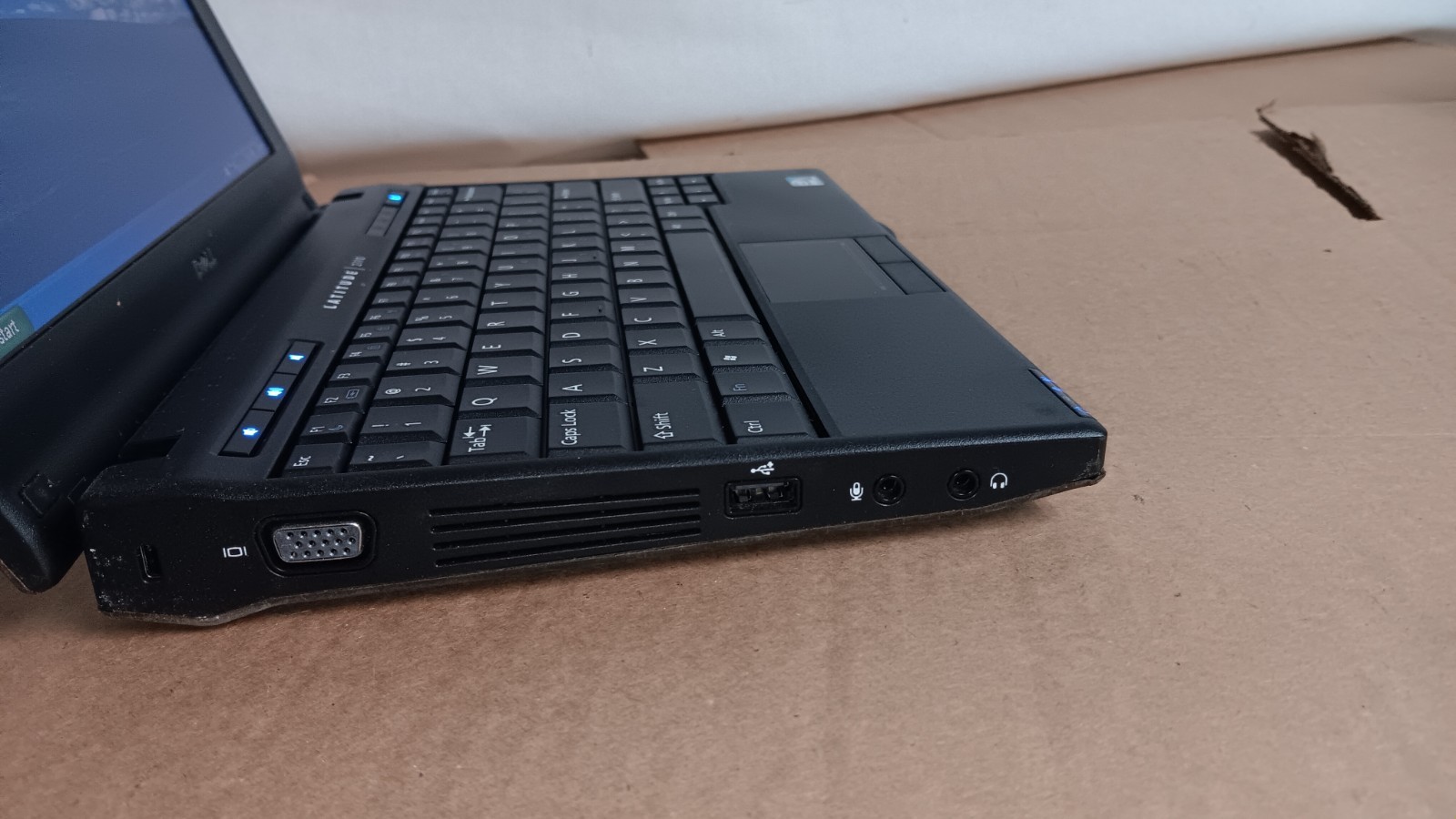 Dell Latitude 2110 Laptop Intel Atom N470 @ 1.83GHz 2GB 10.1″ LCD Windows XP pro