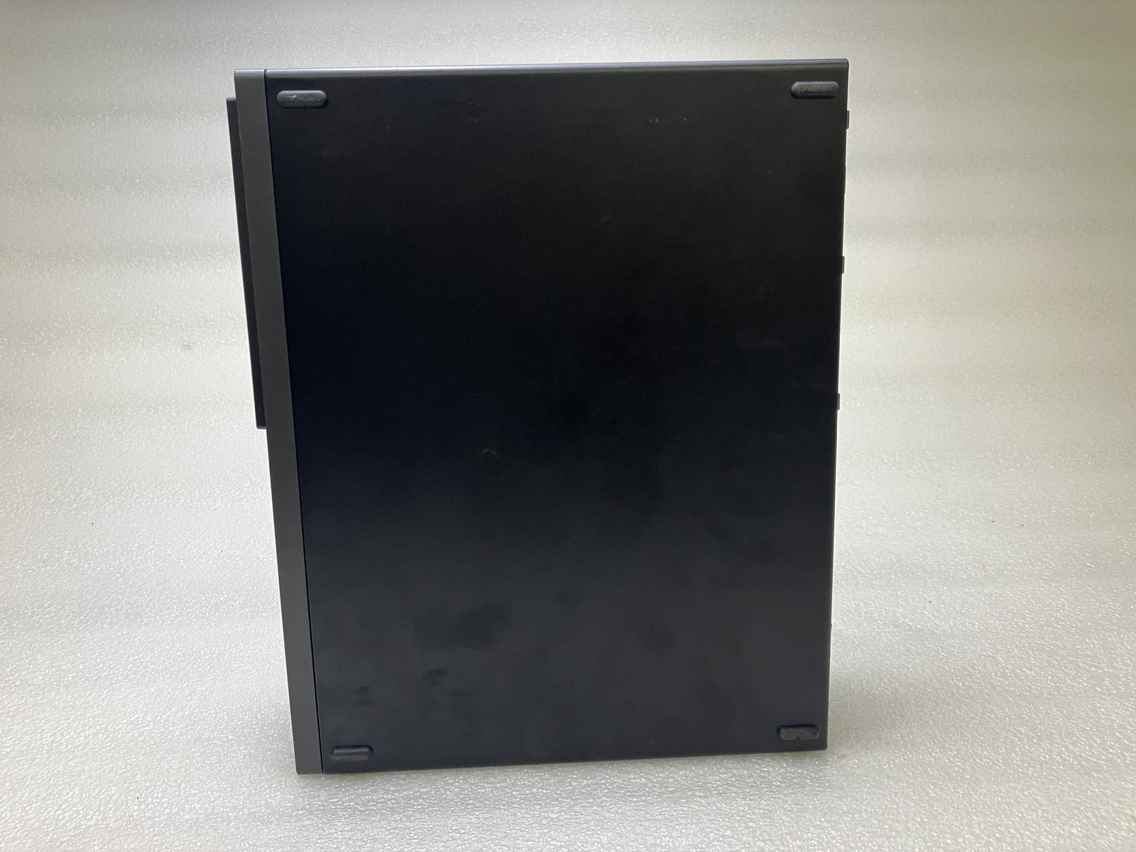 Lenovo 10SUS0T400 Core i3-8100 3.6GHz 16GB RAM NO HDD NO OS Fair