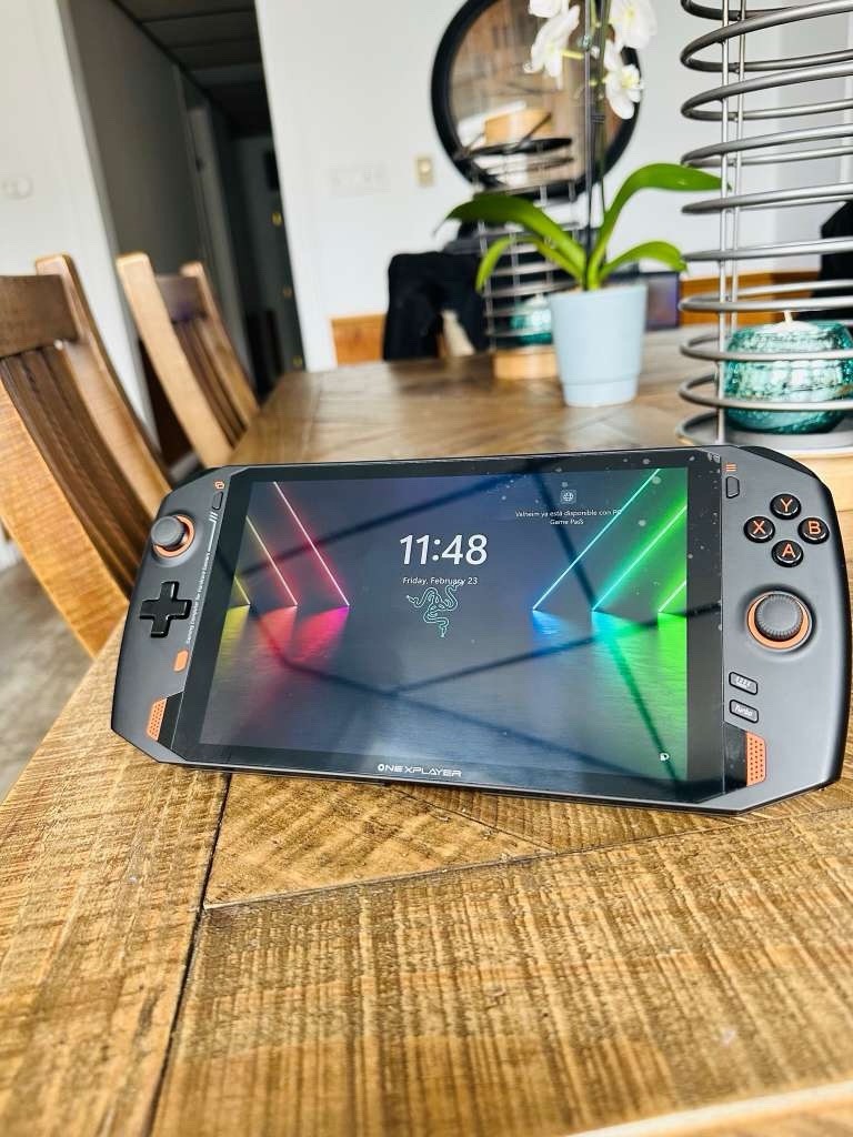 OneXPlayer Handheld Gaming PC AMD Ryzen 7-4800U 16GB 1TB Windows 11 Black/Orange