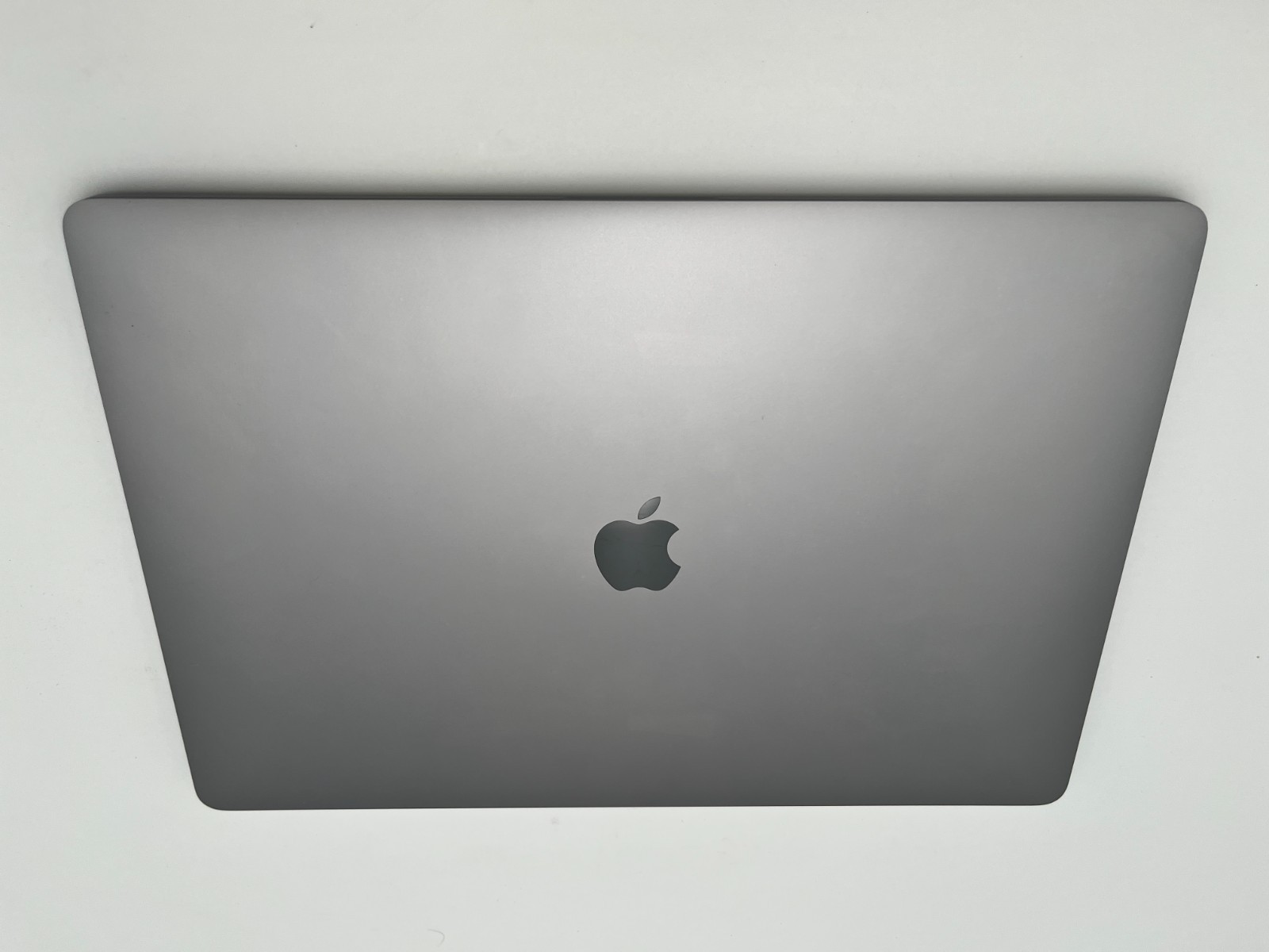 APPLE A2141 16″ MACBOOK PRO 2019 CORE i7-9750H@ 2.6 GHz 16GB DDR4 500 GB TAHOE
