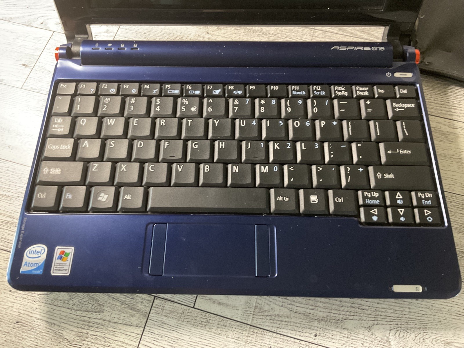 Acer Aspire One ZG5 8.9″ Atom 1.6GHz 2GB RAM 128GB SSD