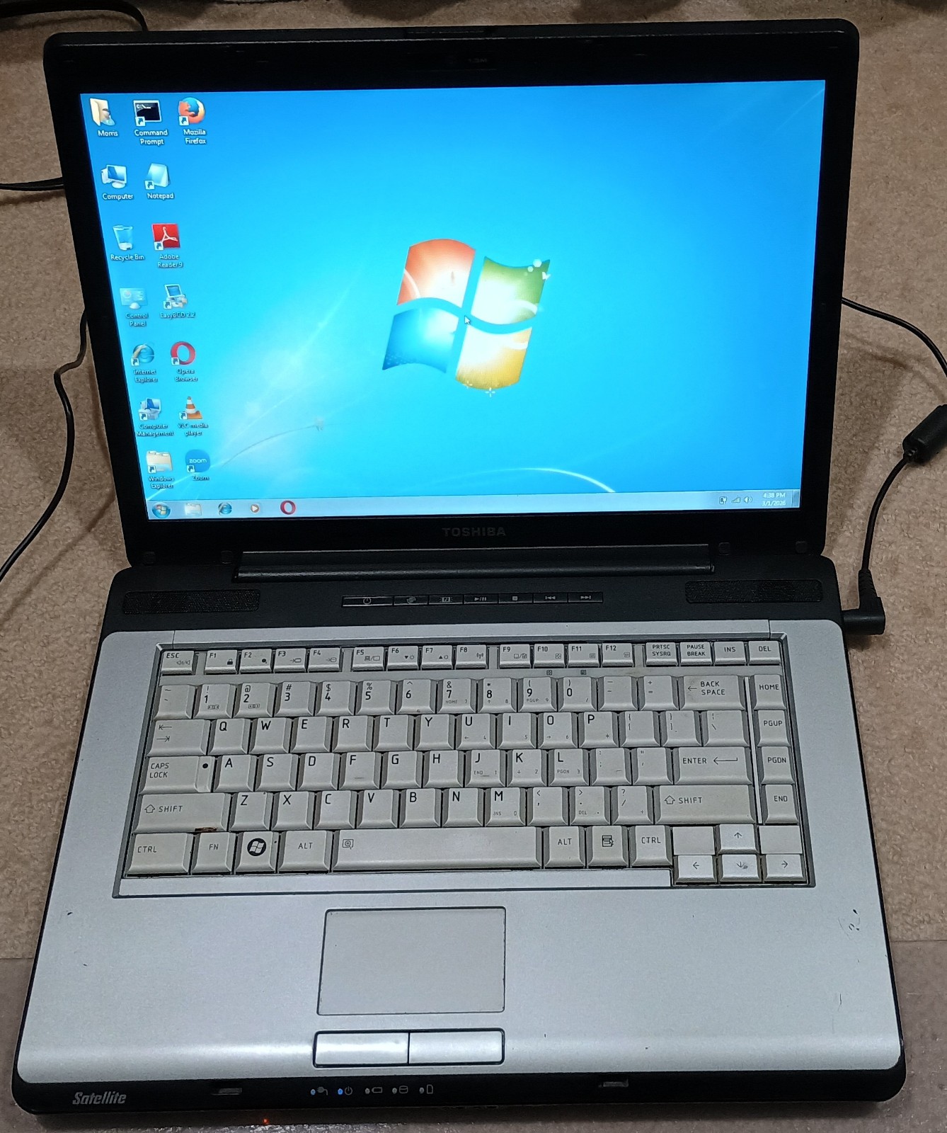 Toshiba Satellite A215 laptop Windows 7 Pro & Open DOS Dual Boot, Works Great!