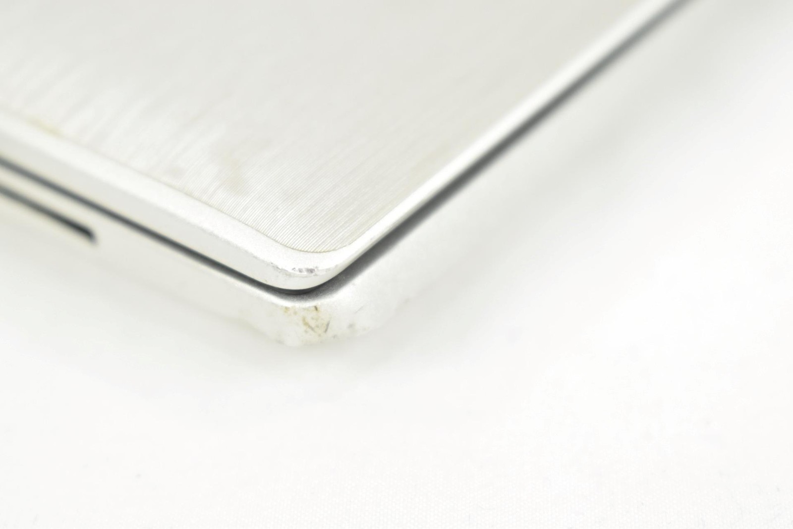 HP EliteBook 840 G8 Touch i7-1185G7 3.0GHz 16GB 256GB SSD 14″ No OS New Battery