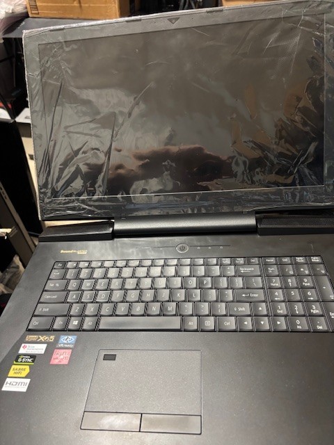 Clevo P870DM3 Barebone