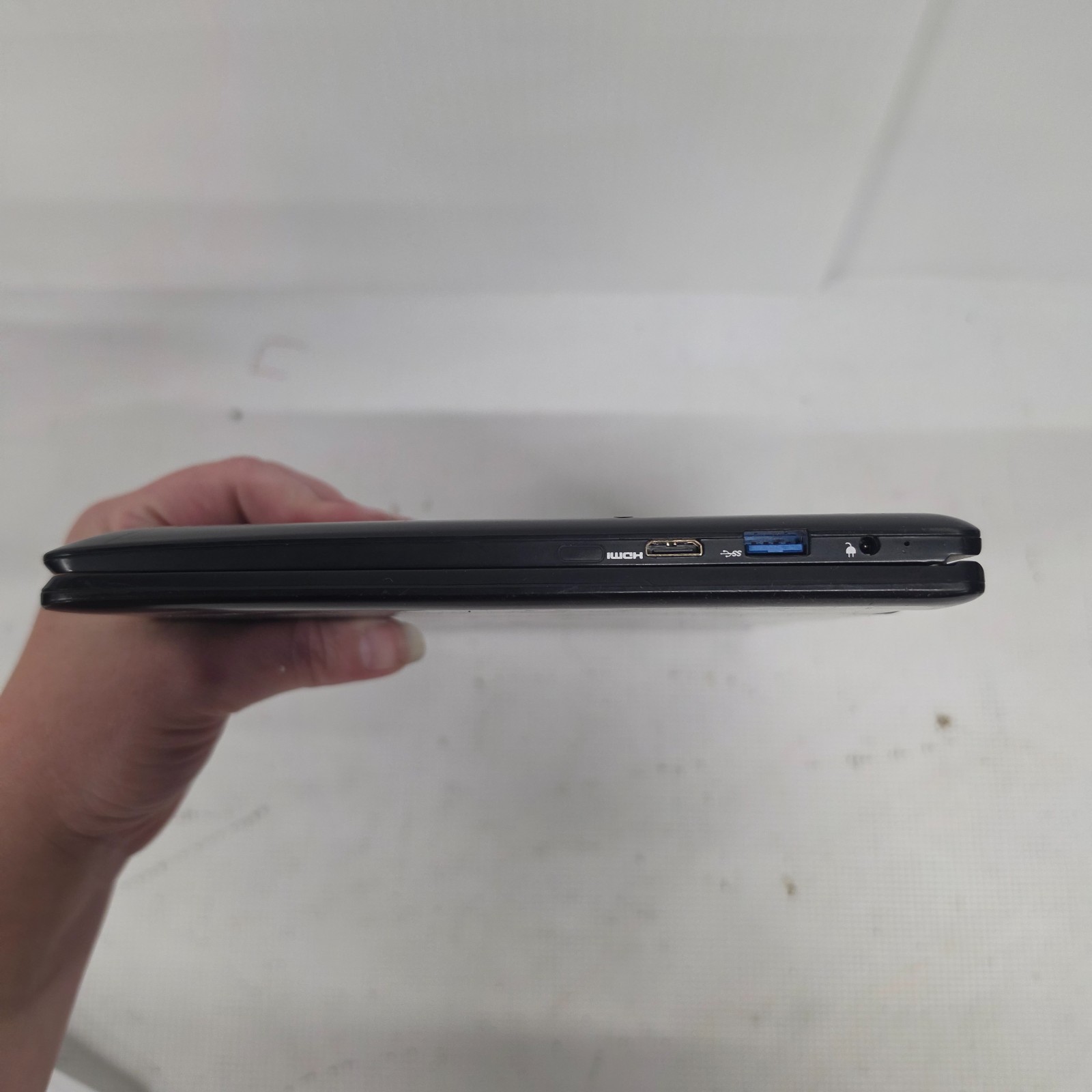 Gateway Laptop 11.6″ Intel Celeron 1.10Ghz 4GB Ram 64GB SSD Win 10 Home (S/Demo)