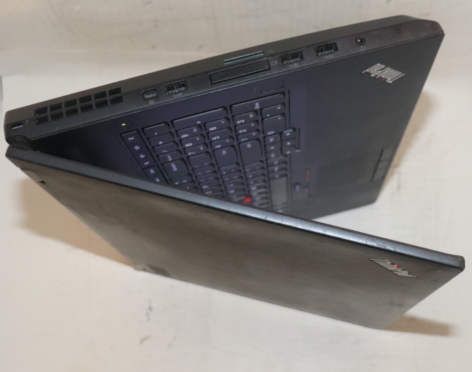 Lenovo ThinkPad P70|Intel core i7@2.70 GHz|32GB RAM |512GB SSD|WIN10.Prof|NVIDIA