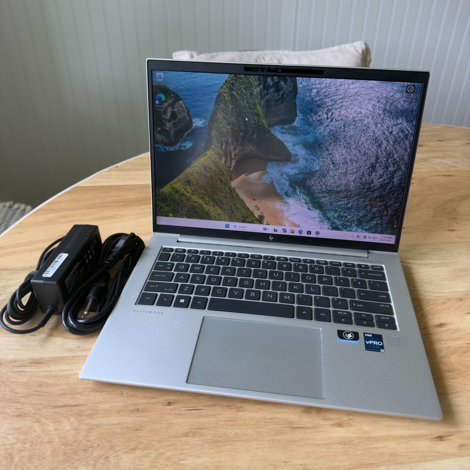 HP EliteBook 840 G9 14” 512GB SSD Intel i7-1265U 16GB RAM w Charger – Fair
