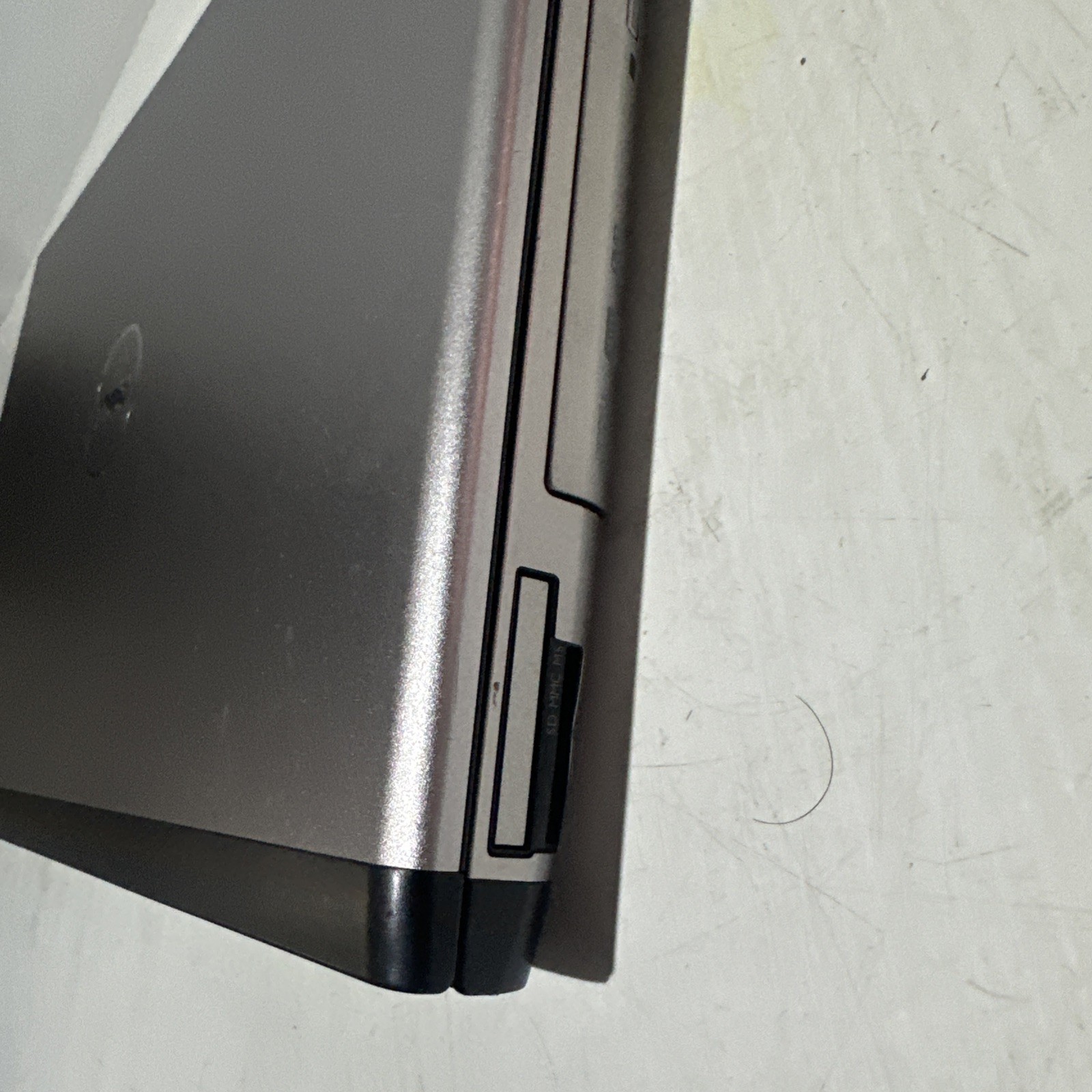 Dell Vostro 3500 15″ Laptop i3 M350 3gb Ram 320gb HDD Windows 10 Home No P/S