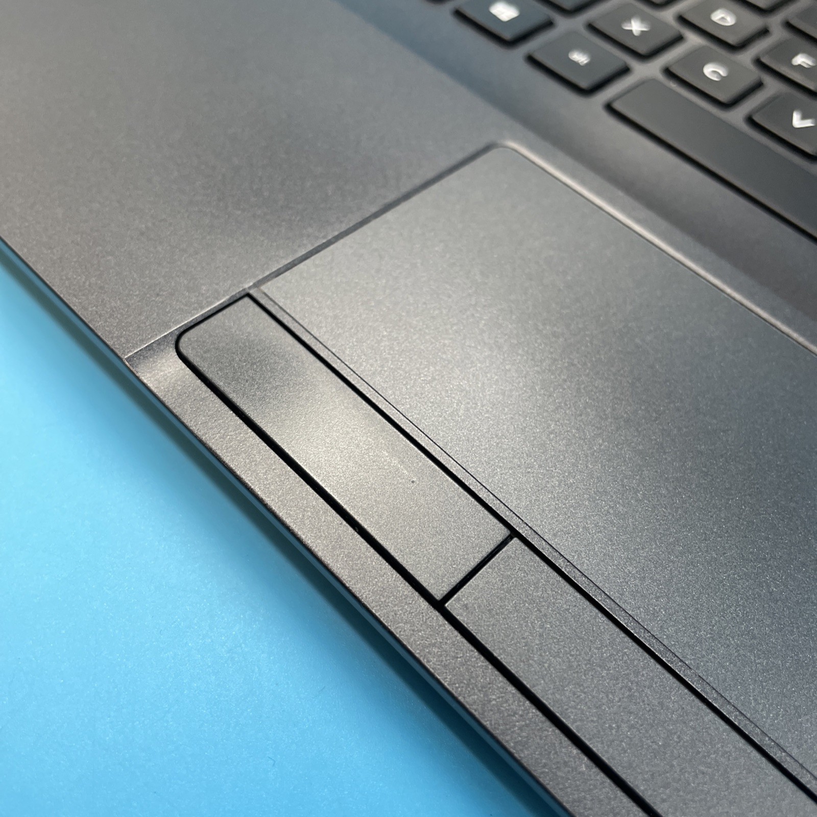 Dell Latitude 5400 | i7-8650U | 16GB RAM | NO DRIVE | NO OS | 74% BATTERY