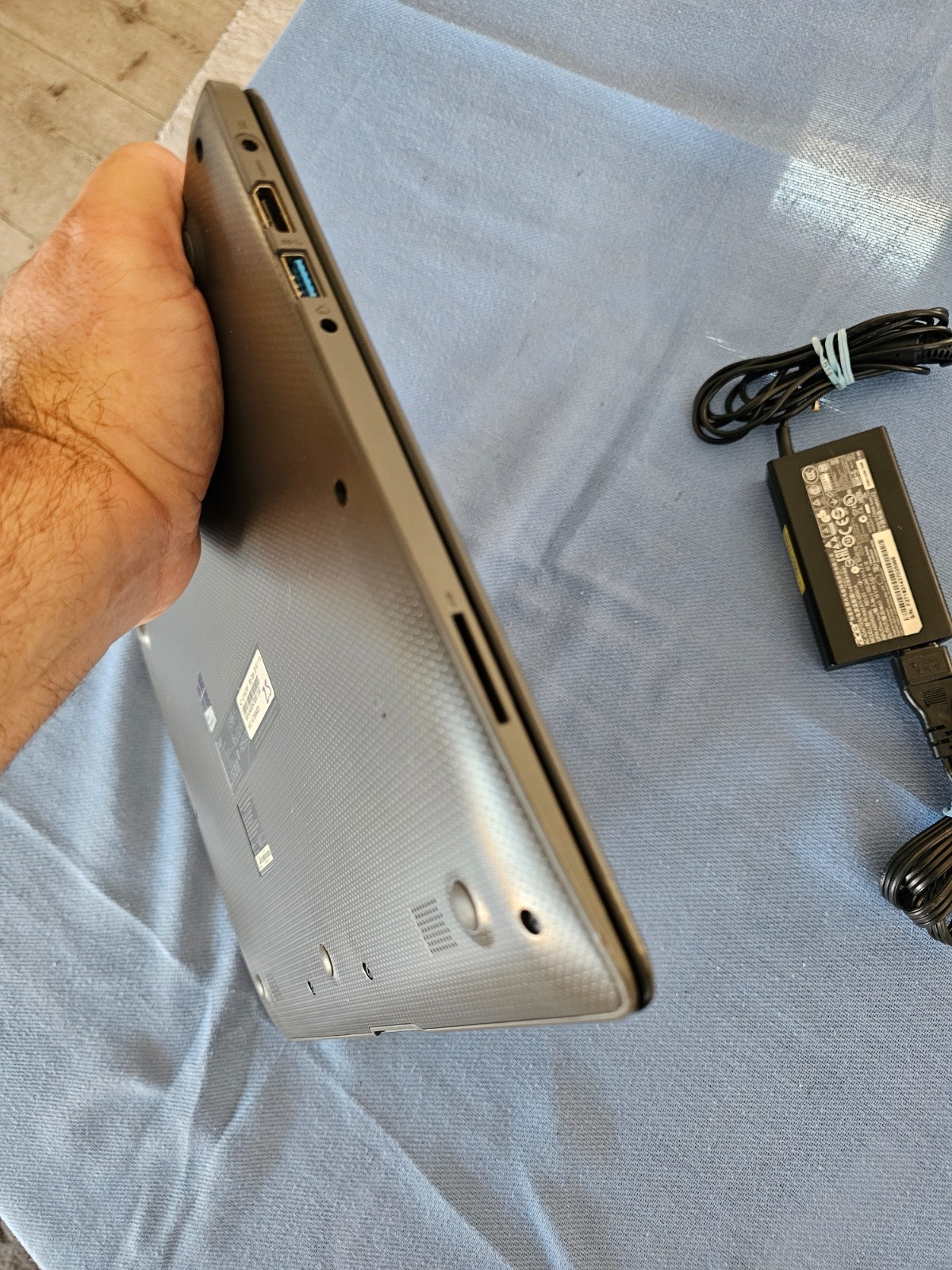 Acer N15V2 14″ Notebook AO1-431 Series With Charger – NO HDD, Works Great – Nice