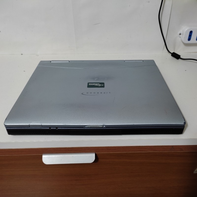 15″ Laptop PC Windows XP 2.20GHz Serial Floppy PCMCIA 21071