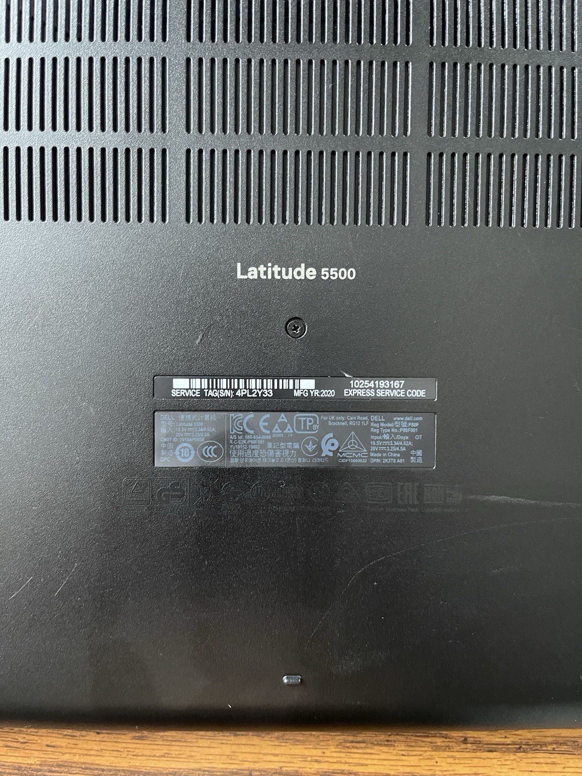 Dell Latitude 5500 15.6″ i7-8665U 16GB RAM 256GB SSD Win11 Pro Radeon 540X