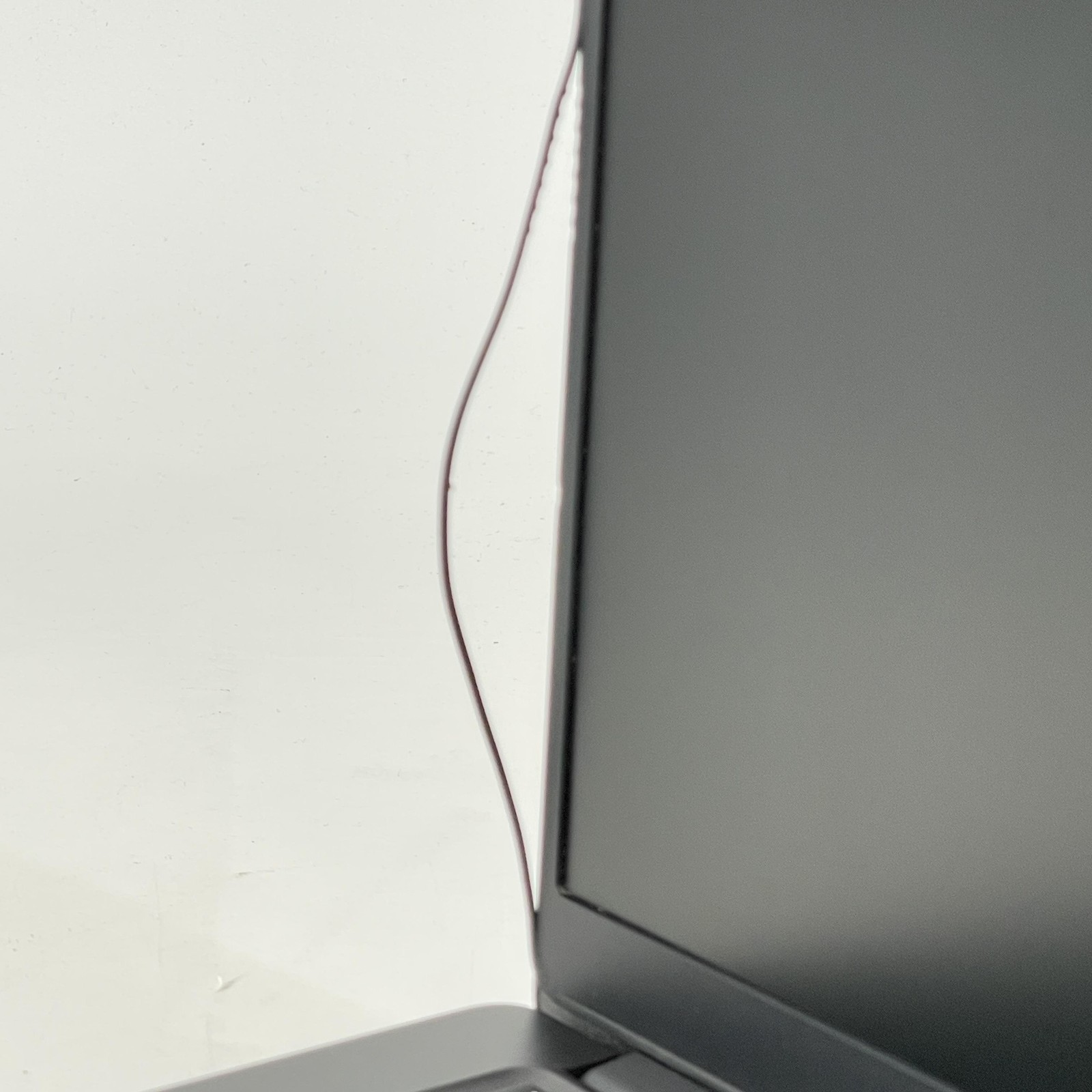 Dell Latitude 5400 14 Black HD i7-8665U 1.90GHz 16GB RAM 500GB HDD Good
