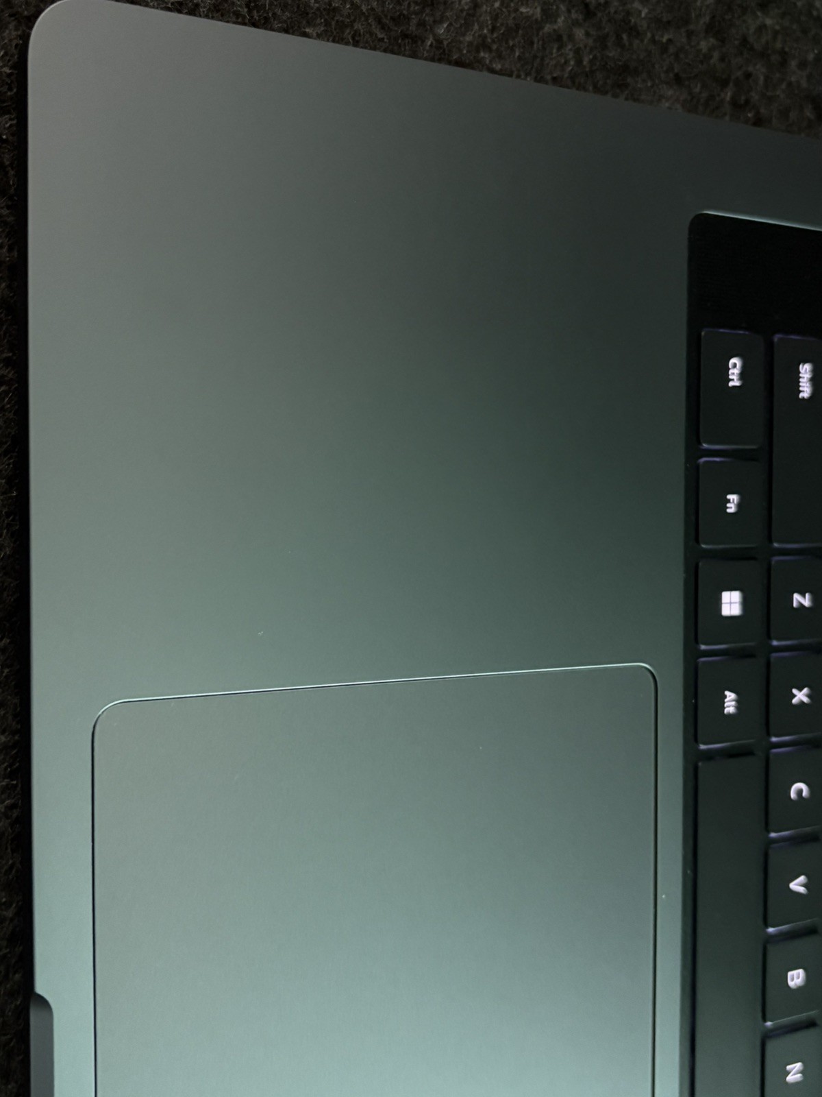 Samsung Galaxy Book 6 Ultra 16 (32GB, RTX 5060, 1TB SSD)