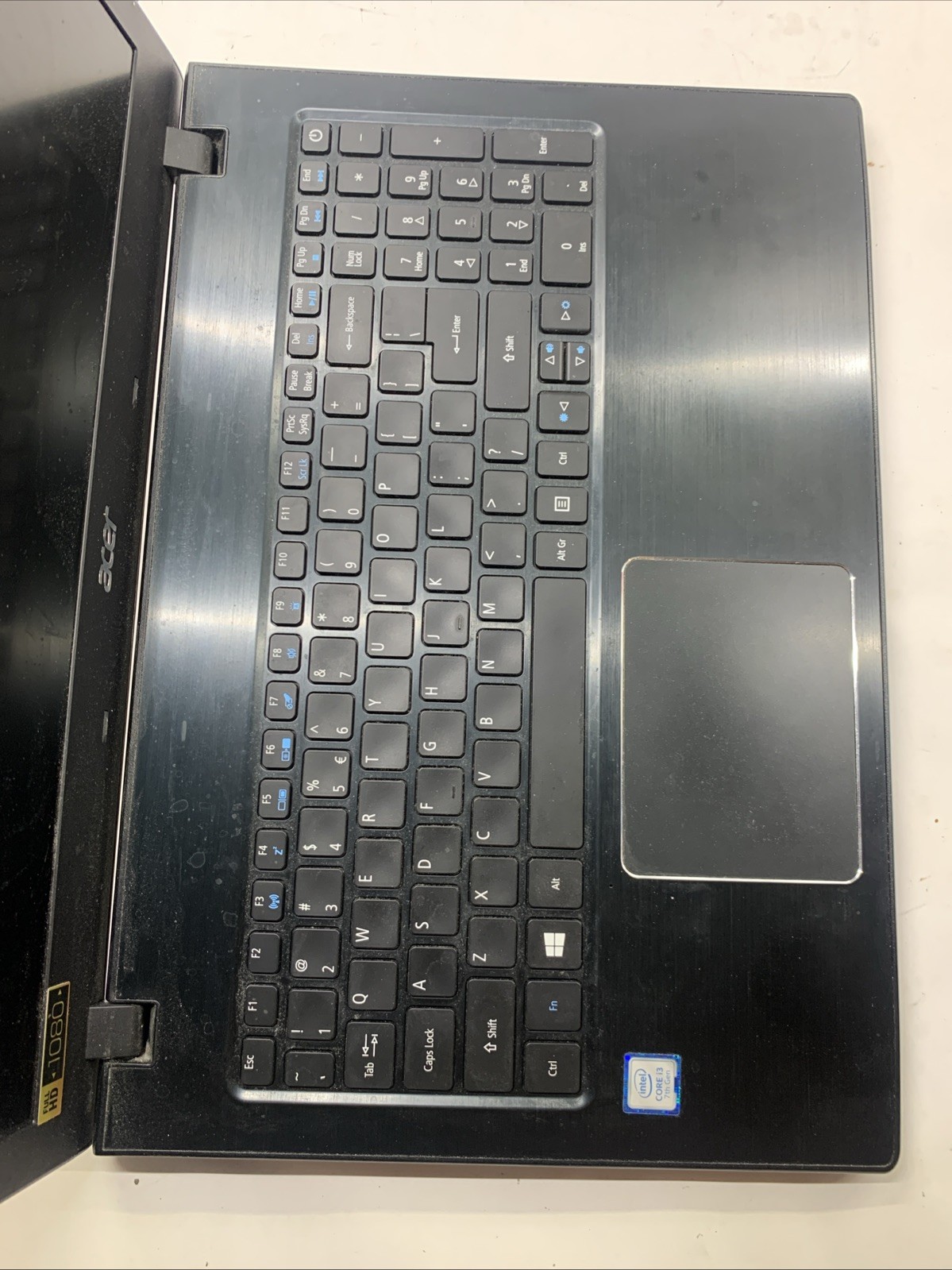 Acer Aspire E 15 E5-575 FHD 15.6″ i3 7th Gen 7100U 4GB RAM 1TB HDD Win11